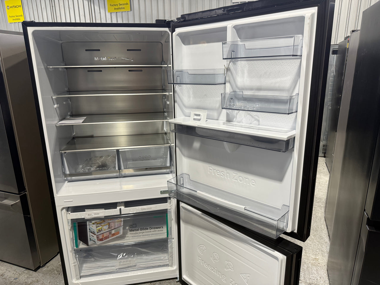 Factory second Hisense HRBM500TBW 500-litre PureFlat Bottom Mount Refrigerator