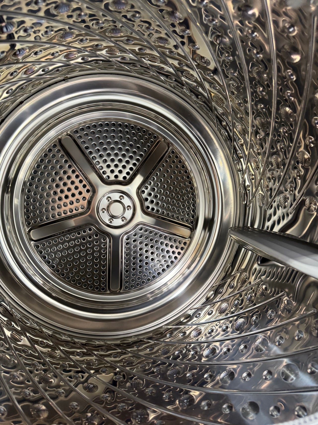 Factory second Hisense 9kg Heat Pump Dryer – Black (Model: HDFS90HAB) - Second Hand Appliances Geebung