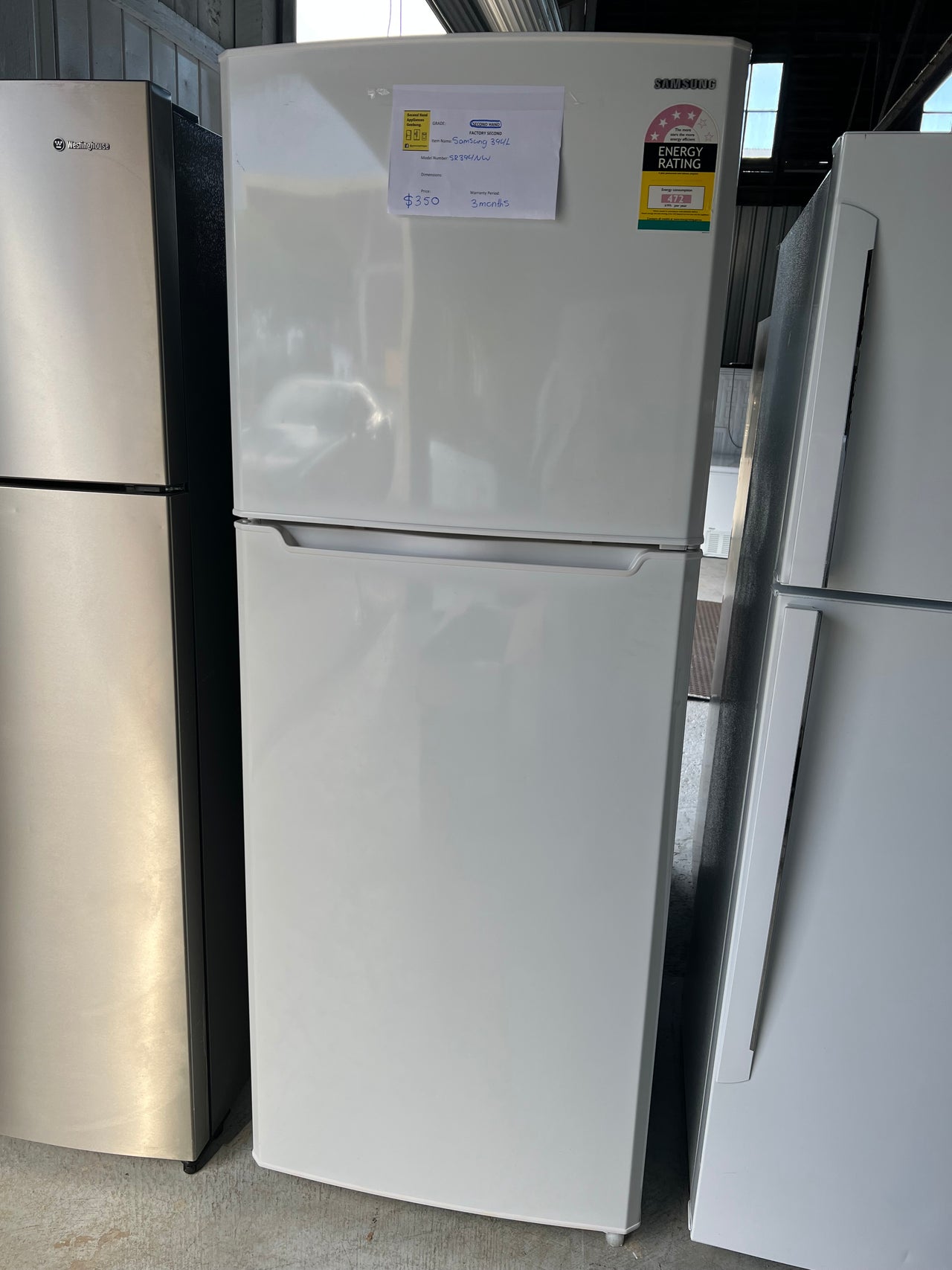 Second hand 394L Samsung Fridge SR394NW - Second Hand Appliances Geebung