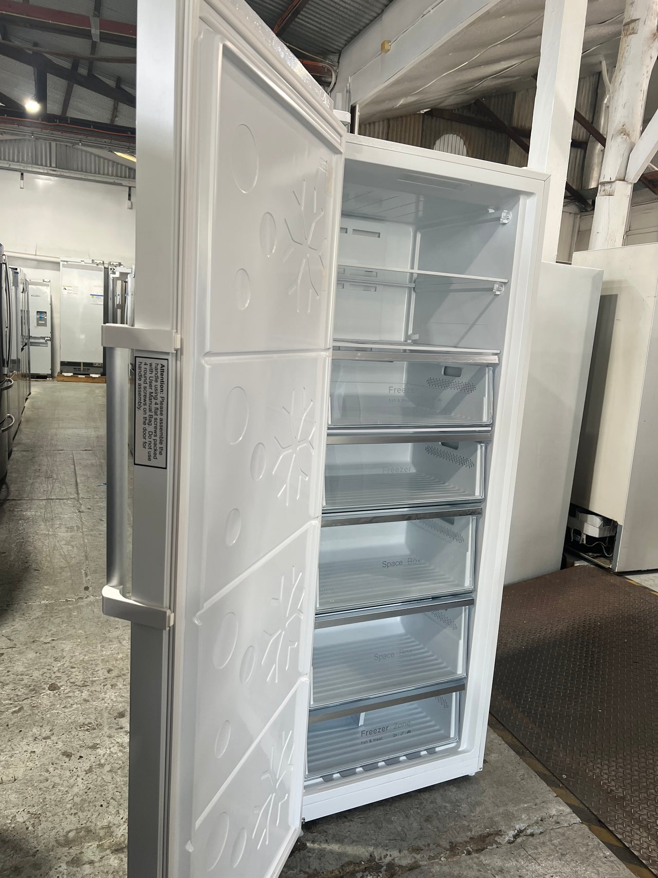 Factory second CHiQ 380L Vertical Hybrid Freezer  model: CSH380NWL - Second Hand Appliances Geebung