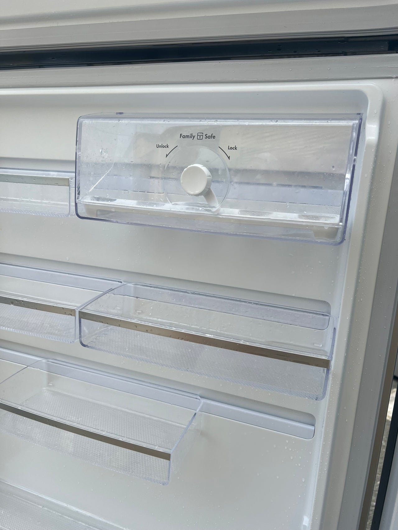 Second hand Westinghouse 540L Top Mount Fridge WTB5404SA