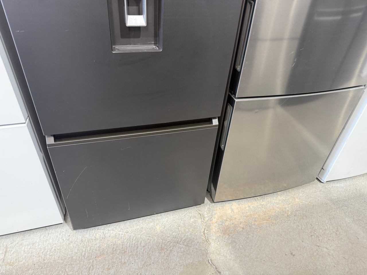 Factory Second Haier 431L Bottom Mount Refrigerator – Black Model: HRF420BHC - Second Hand Appliances Geebung