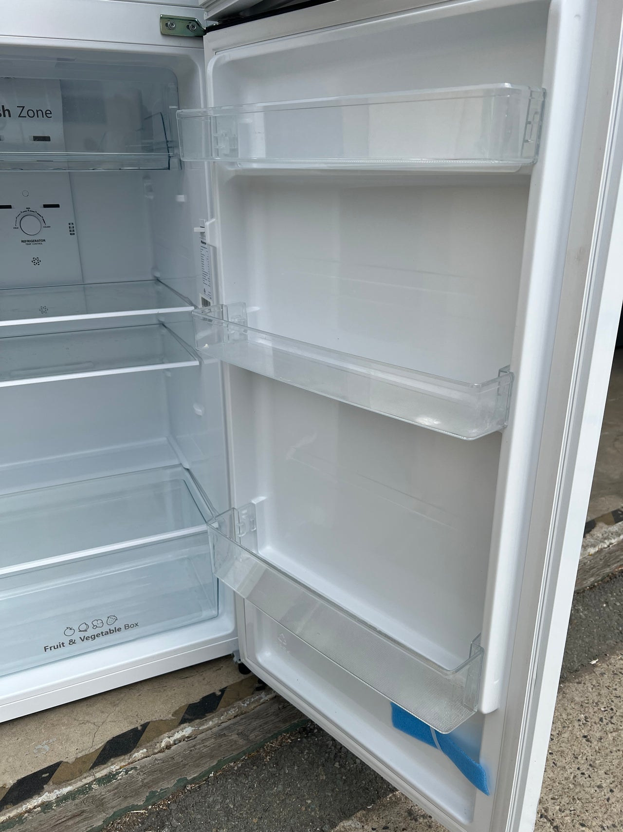 Factory second Hisense HRTF326 326L Top Mount Fridge (White)Mode: HRTF326 - Second Hand Appliances Geebung