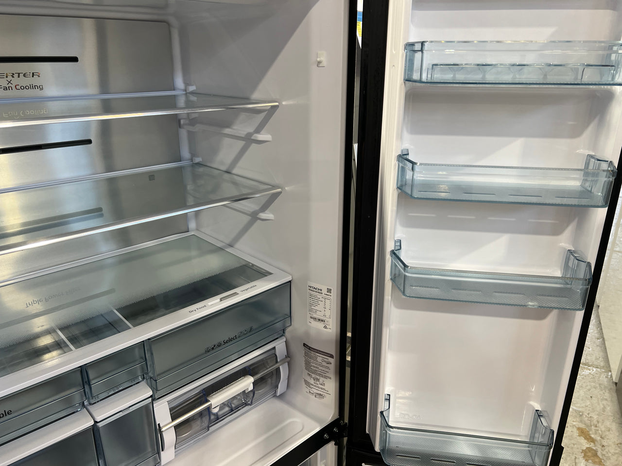 Factory second HITACHI 638L FRENCH DOOR INVERTER FRIDGE - MATTE GLASS WHITE Model: RWB640VT0XMGW - Second Hand Appliances Geebung