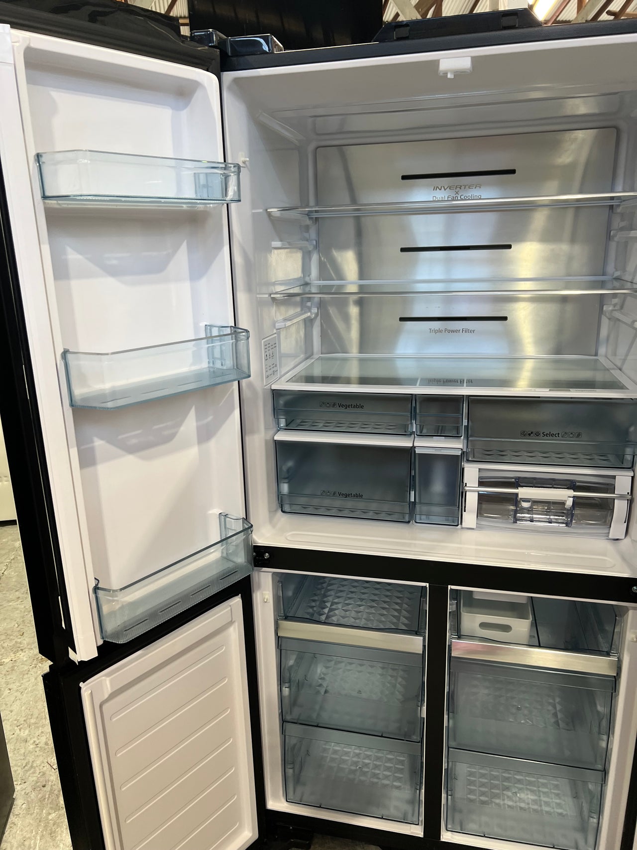 Factory second HITACHI 638L FRENCH DOOR INVERTER FRIDGE - MATTE GLASS WHITE Model: RWB640VT0XMGW - Second Hand Appliances Geebung