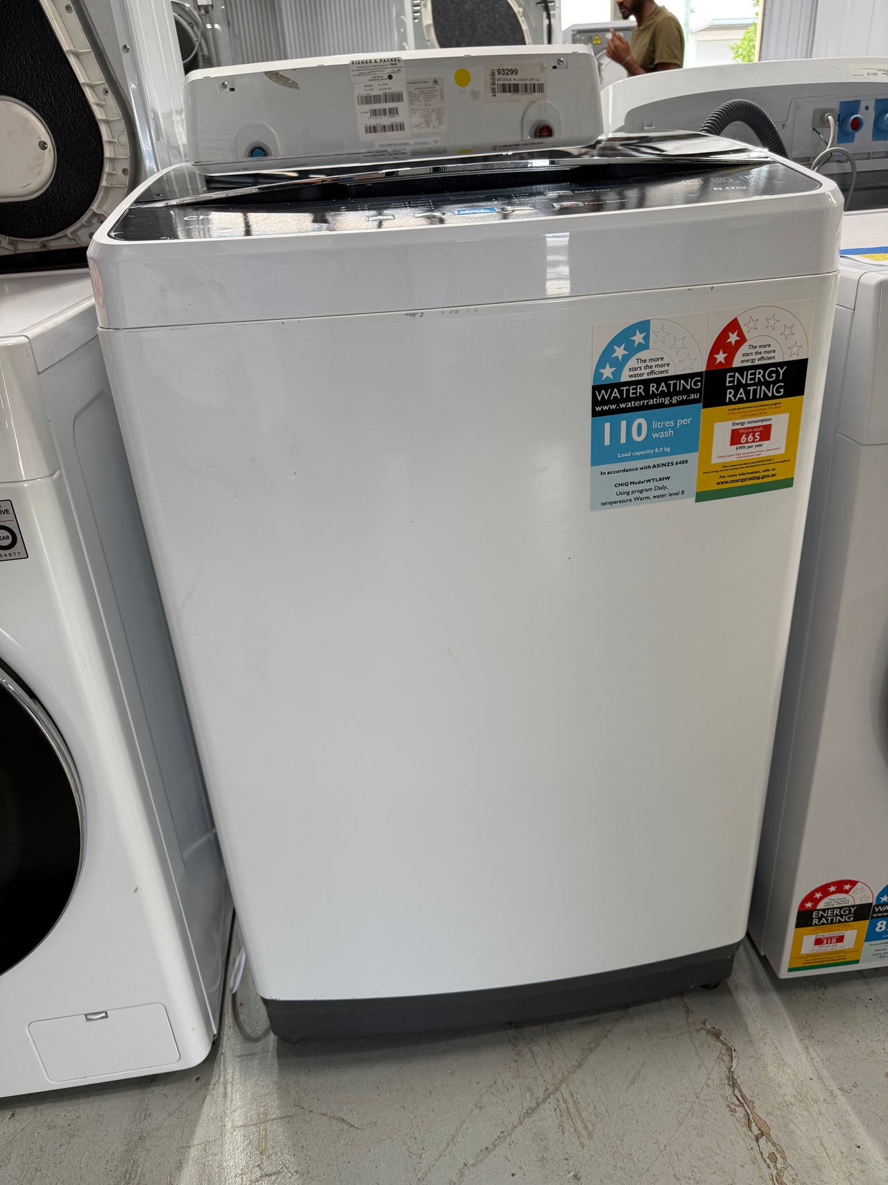 Factory second CHiQ WTL80W 8kg top load washing machine