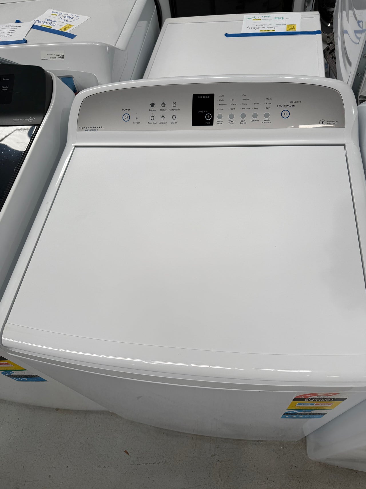 Second hand Fisher&Paykel WA1068G2 10kg top load washing machine