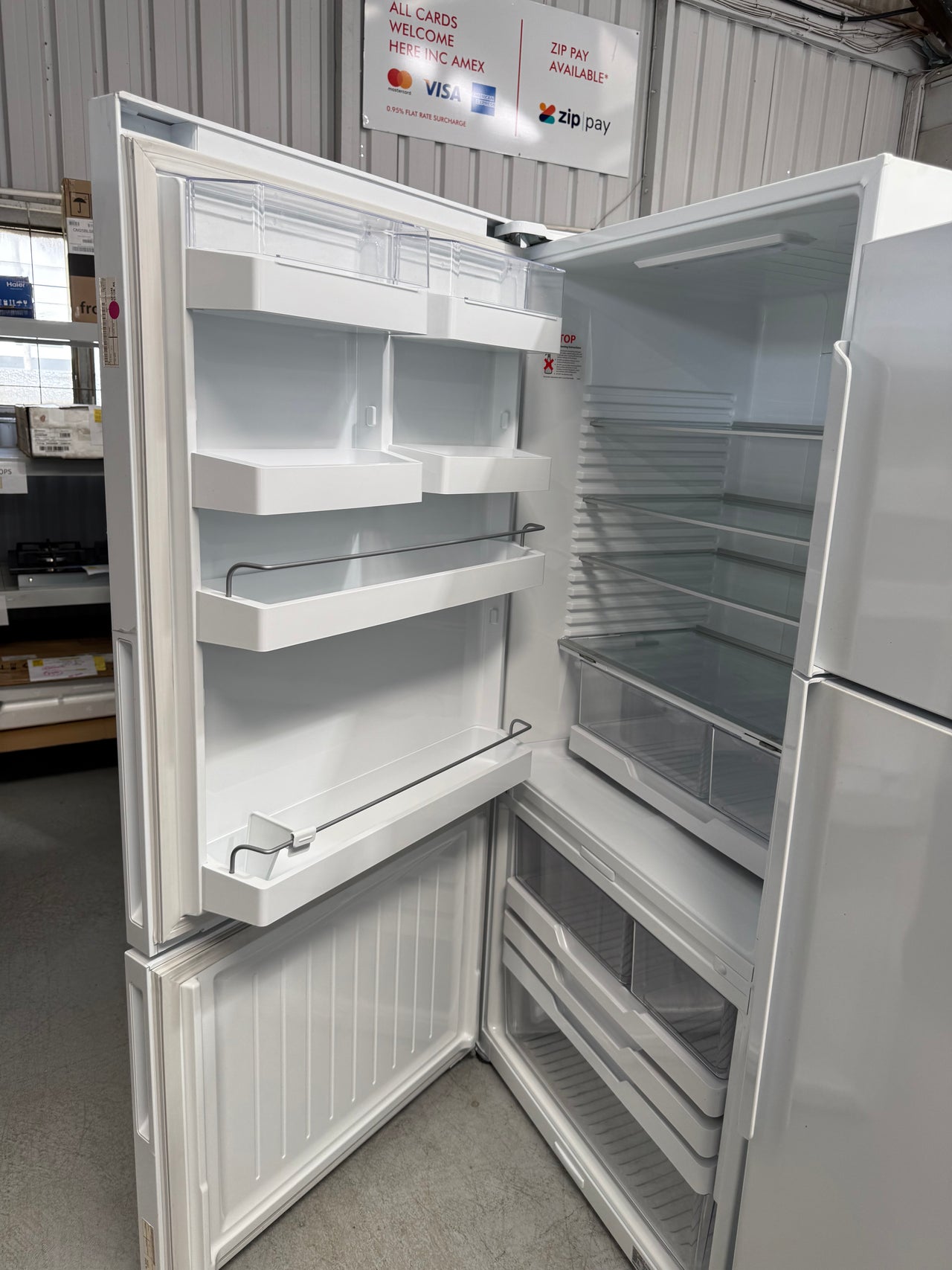 Factory second Fisher&Paykel 494L ActiveSmart Bottom Mount Fridge Model: RF522BLPW6