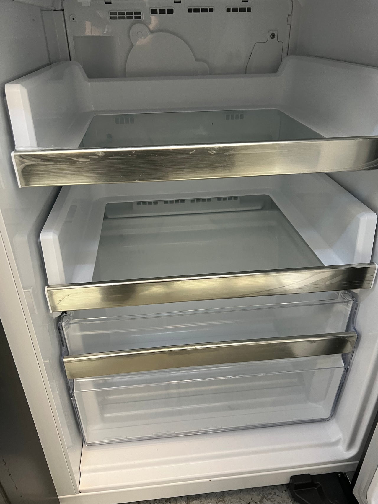 Second hand Westinghouse 609L Dark Stainless Steel French Door Frost Free Fridge Model: WQE6870BA - Second Hand Appliances Geebung