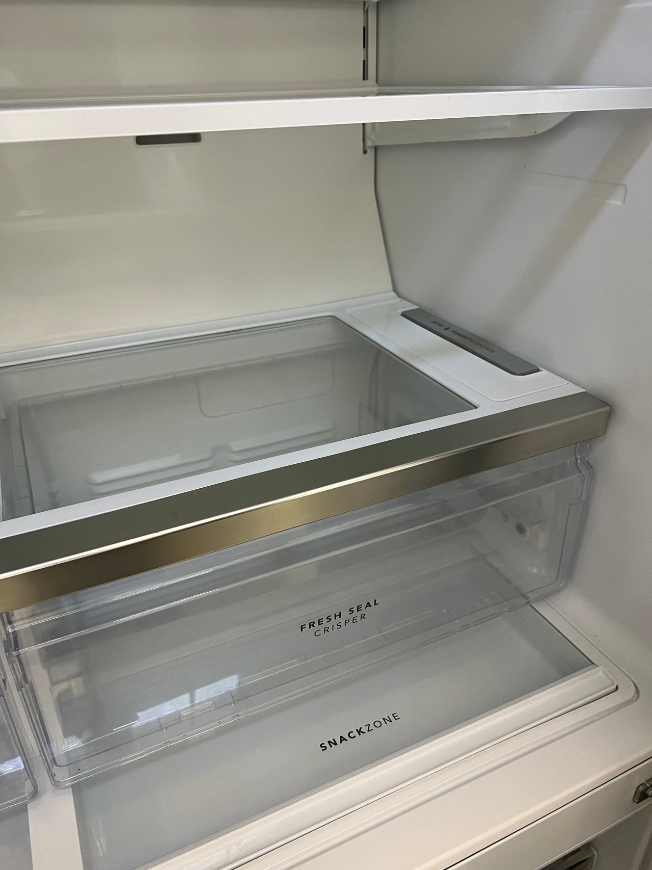 Second hand Westinghouse 609L Dark Stainless Steel French Door Frost Free Fridge Model: WQE6870BA - Second Hand Appliances Geebung