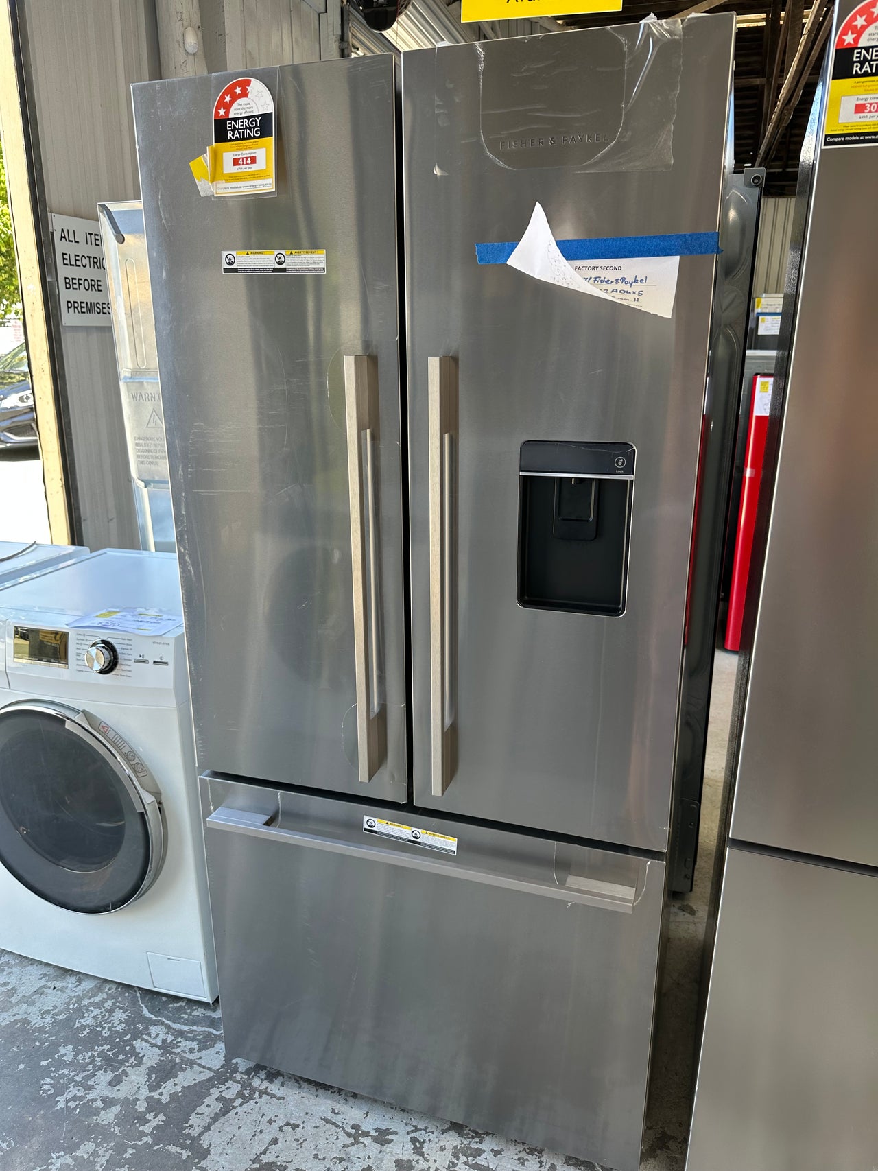 Factory second Fisher & Paykel 487L French Door Refrigerator Model: RF522ADUX5 - Second Hand Appliances Geebung