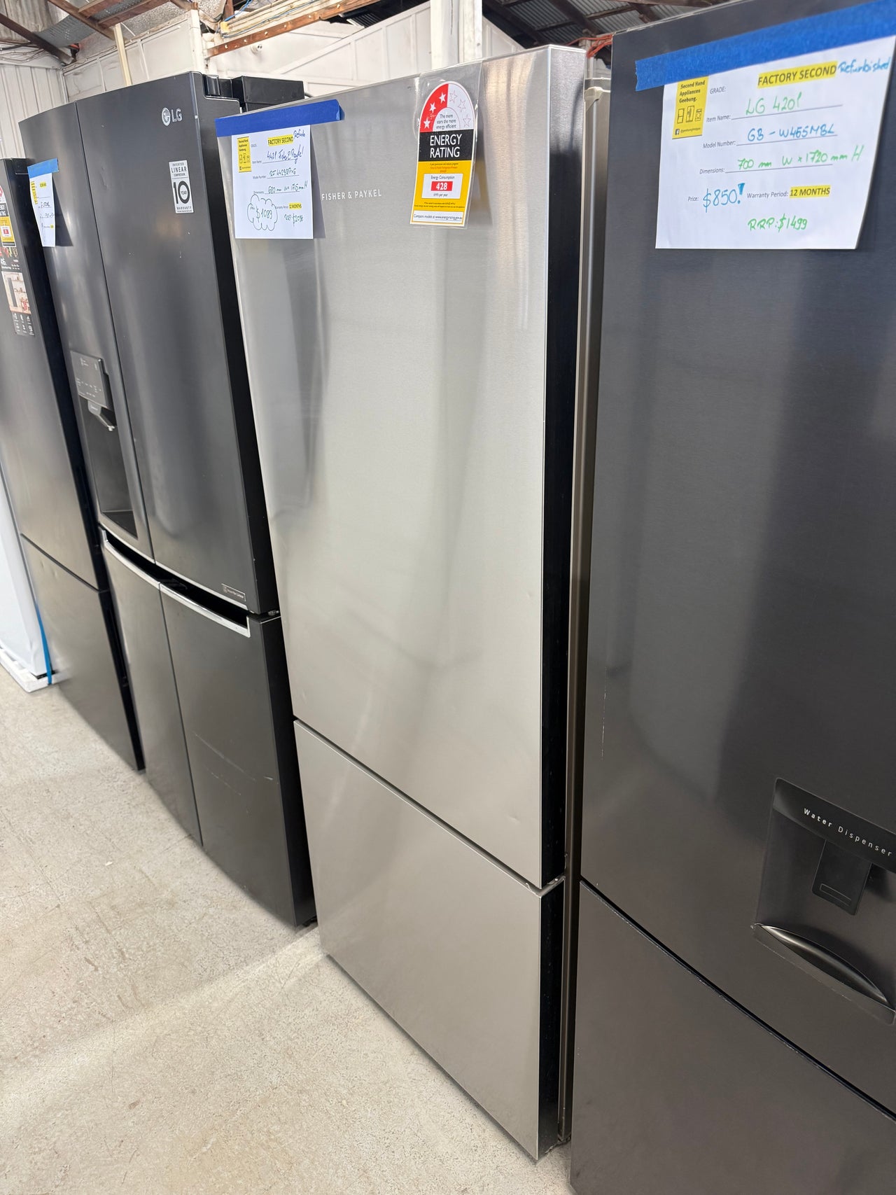 Factory second Fisher&Paykel 413L Bottom Mount Fridge Model: RF442BRPX6