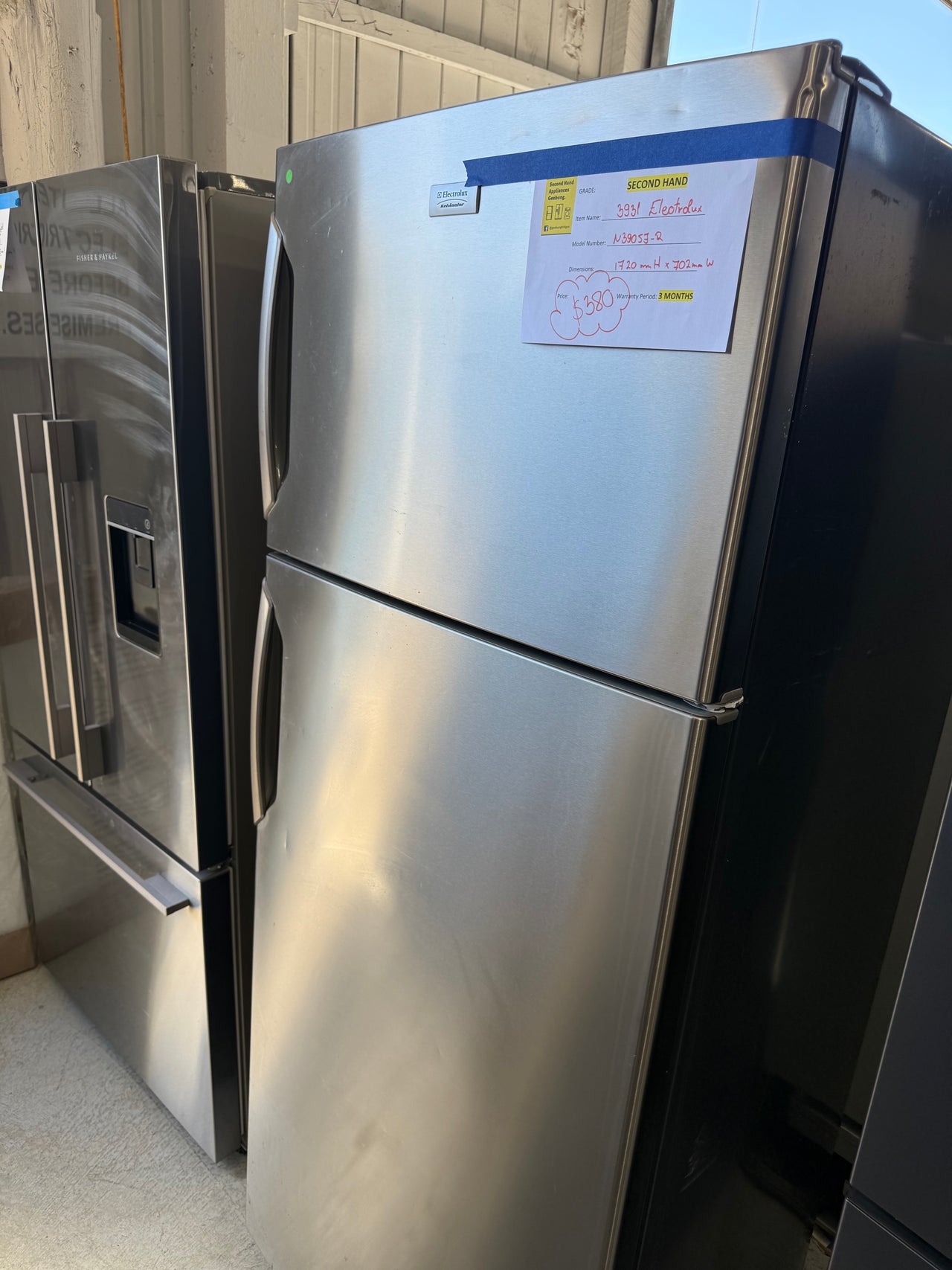 Second hand Electrolux N390SJ-R Refrigerator
