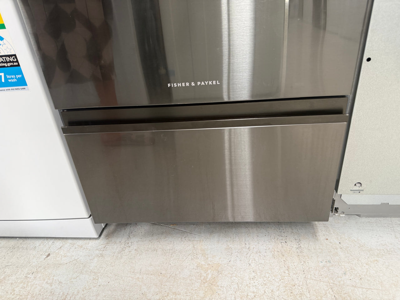 Factory second Fisher & Paykel DD60D4NB9 Series 9 Contemporary Double DishDrawer™ Dishwasher