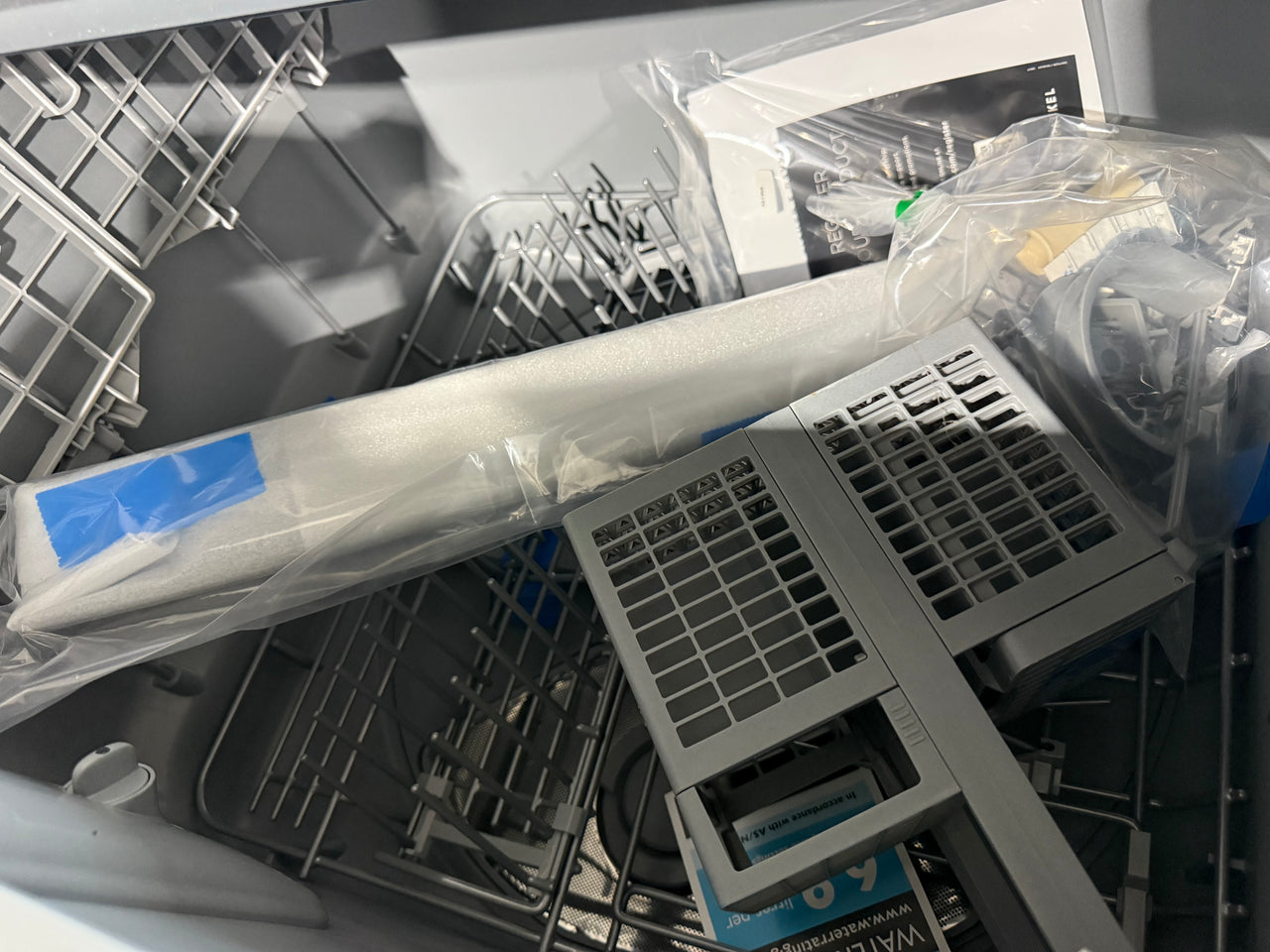 Transportation damaged Fisher & Paykel DD60ST4NX9 Series 9, Contemporary Tall Single DishDrawer™ Dishwasher - Second Hand Appliances Geebung