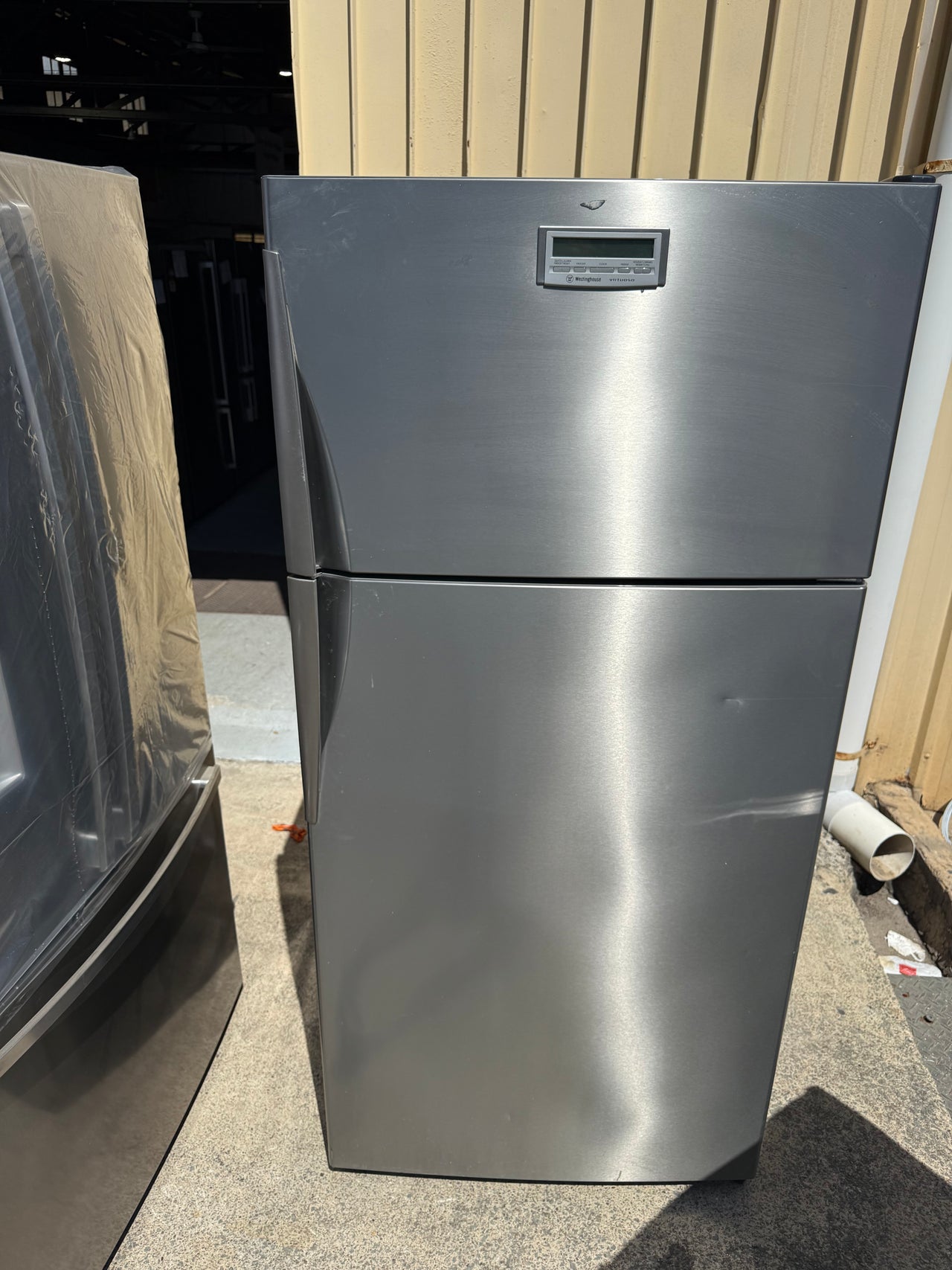 Second hand Westinghouse RJ523V – 520 L Frost Free Top-Mount Fridge - Second Hand Appliances Geebung