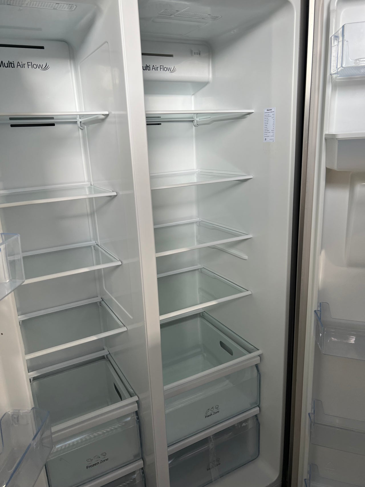 Factory second Hisense 624L Side by Side Fridge / Freezer HR6SBSFF624SW - Second Hand Appliances Geebung