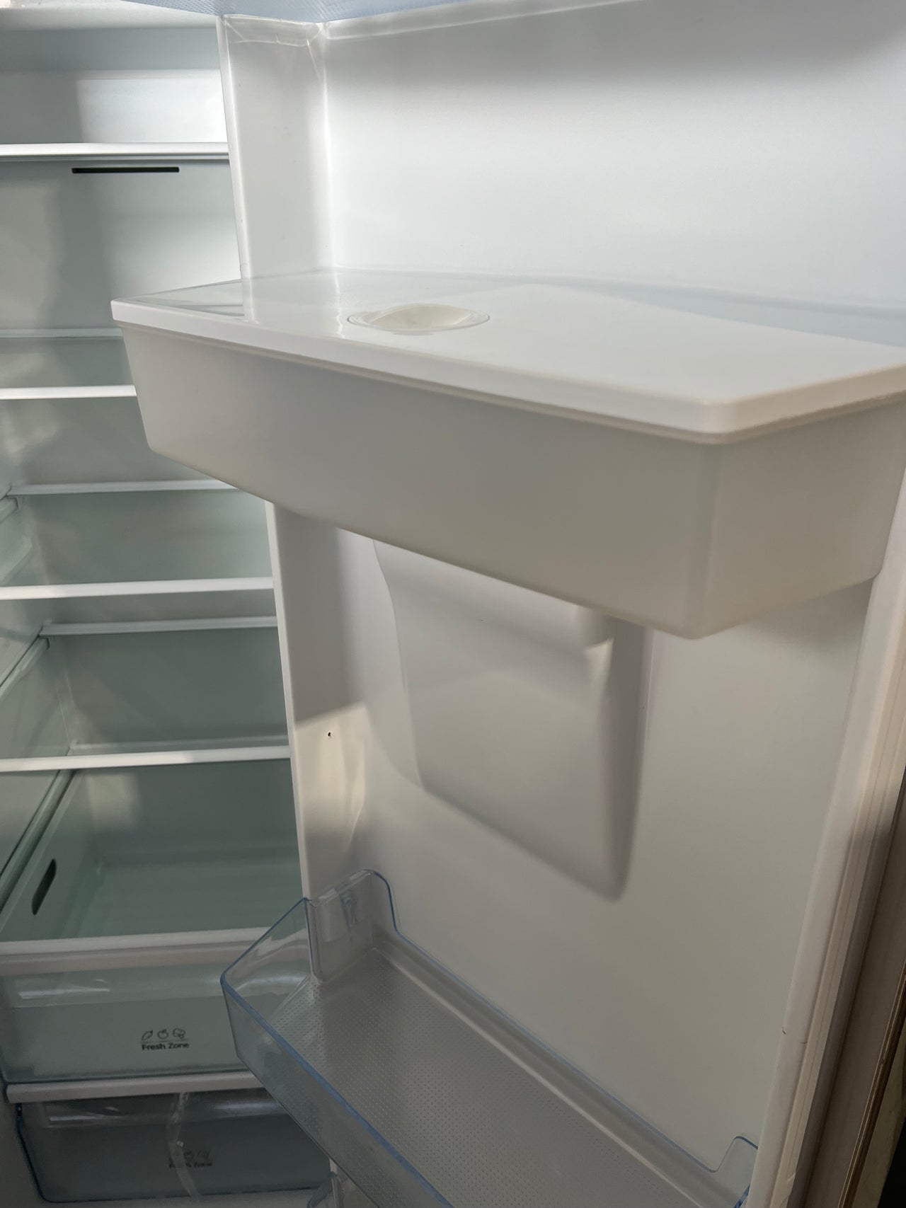 Factory second Hisense 624L Side by Side Fridge / Freezer HR6SBSFF624SW - Second Hand Appliances Geebung