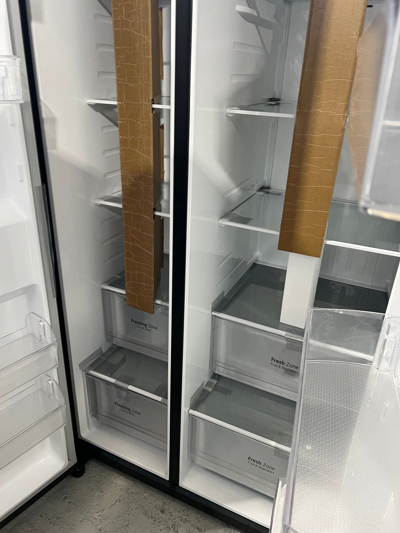 Transportation damaged LG 655L Side by Side Fridge GS-B655MBL - Second Hand Appliances Geebung