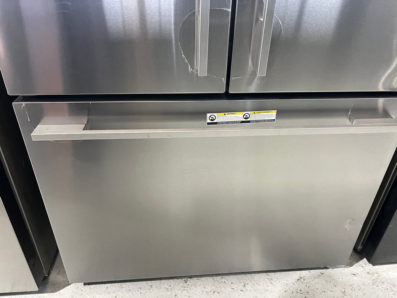 Transportation damaged Fisher&Paykel 569L ActiveSmart French Door Fridge - Second Hand Appliances Geebung