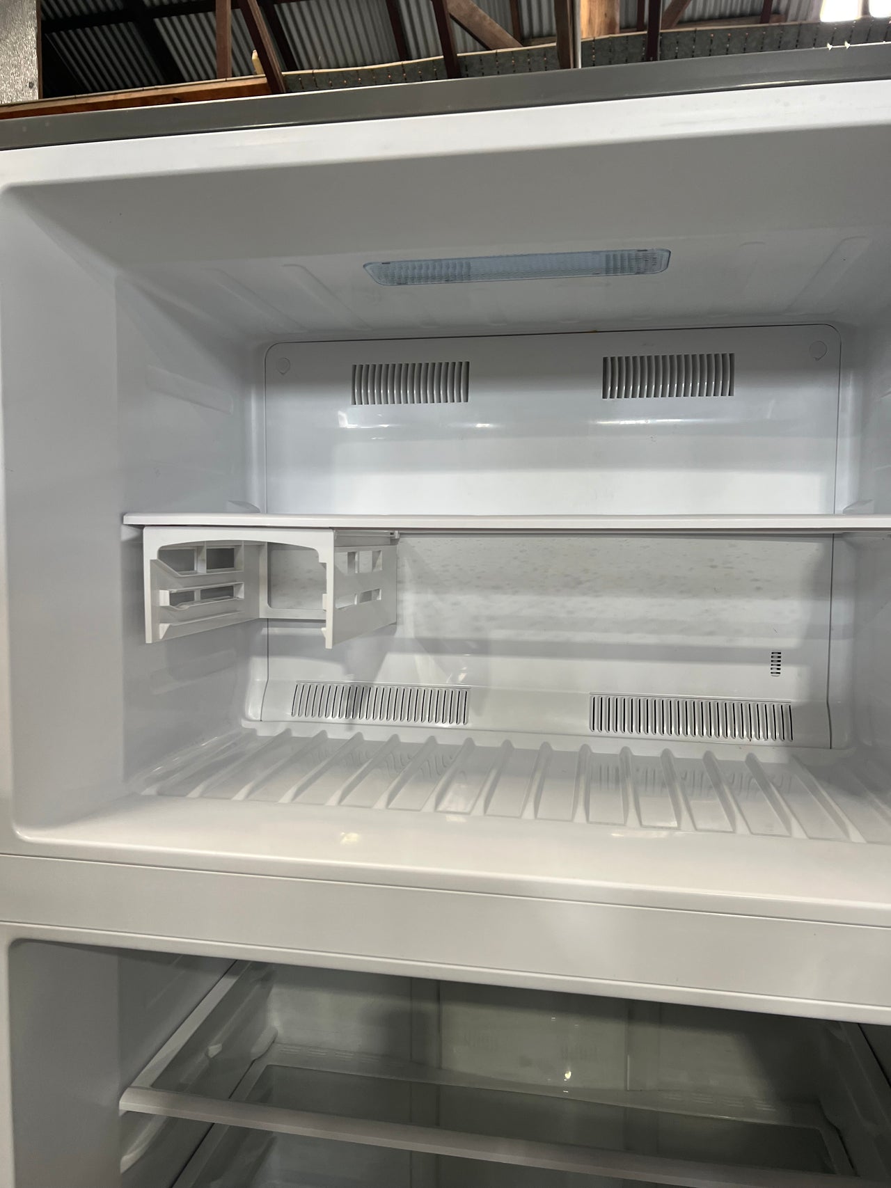 Second hand Hisense HR6TFF600SD 593L Top Mount Fridge - Second Hand Appliances Geebung