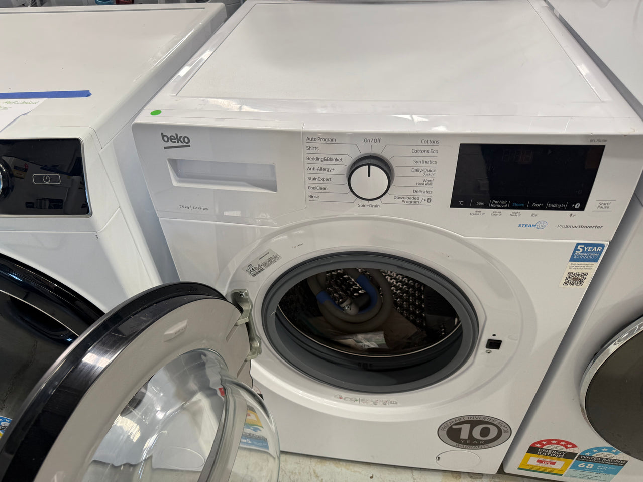 Transportation damaged Beko 7.5kg Front Load Washing Machine BFL7510W - Second Hand Appliances Geebung