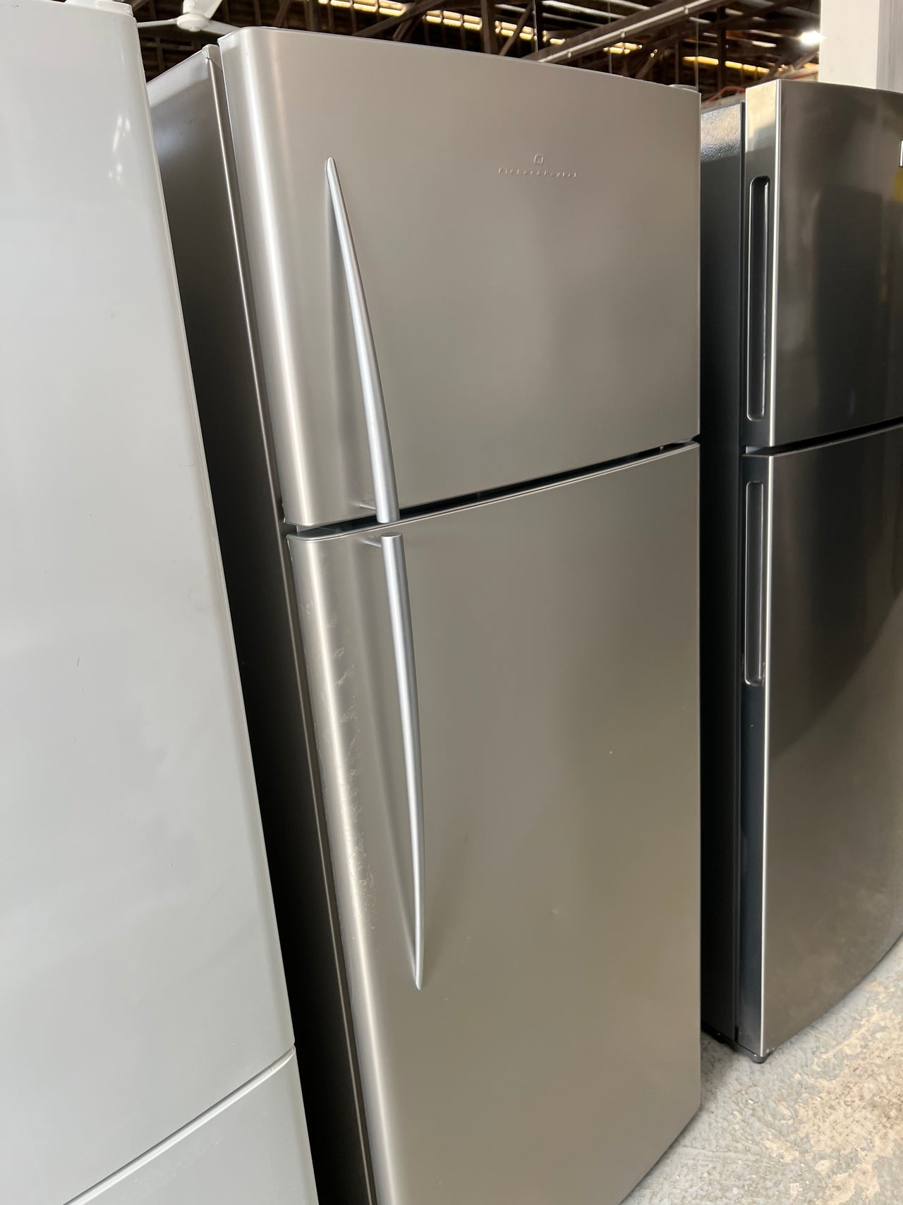 Second hand Fisher & Paykel E440 447L Top Mount Fridge - Second Hand Appliances Geebung