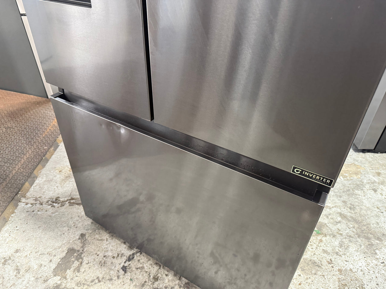 Factory Second Hisense 634L French Door Refrigerator – Black (HRFD634BW)