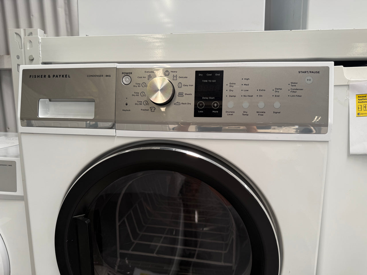 Factory second Fisher & Paykel 8kg Condenser Dryer Model: DE8060P3