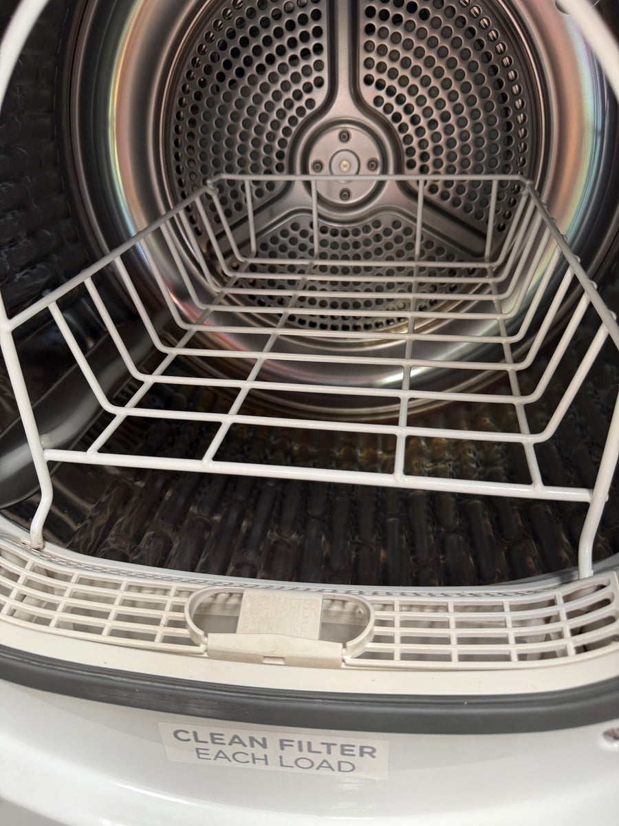 Factory second Fisher & Paykel 8kg Condenser Dryer Model: DE8060P3 - Second Hand Appliances Geebung