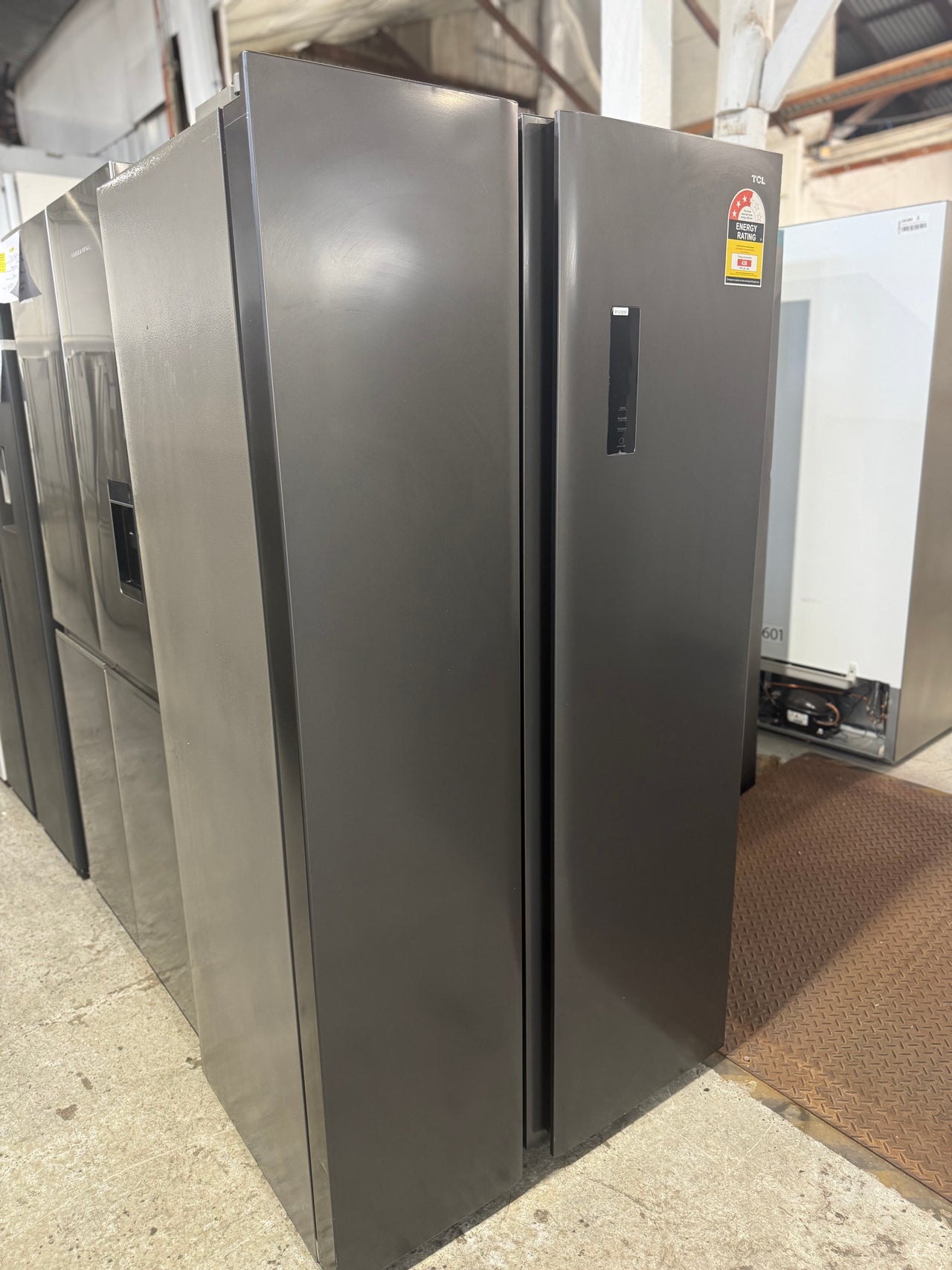 Factory Second TCL 505L Side-by-Side Refrigerator – Grey (P525SBC)
