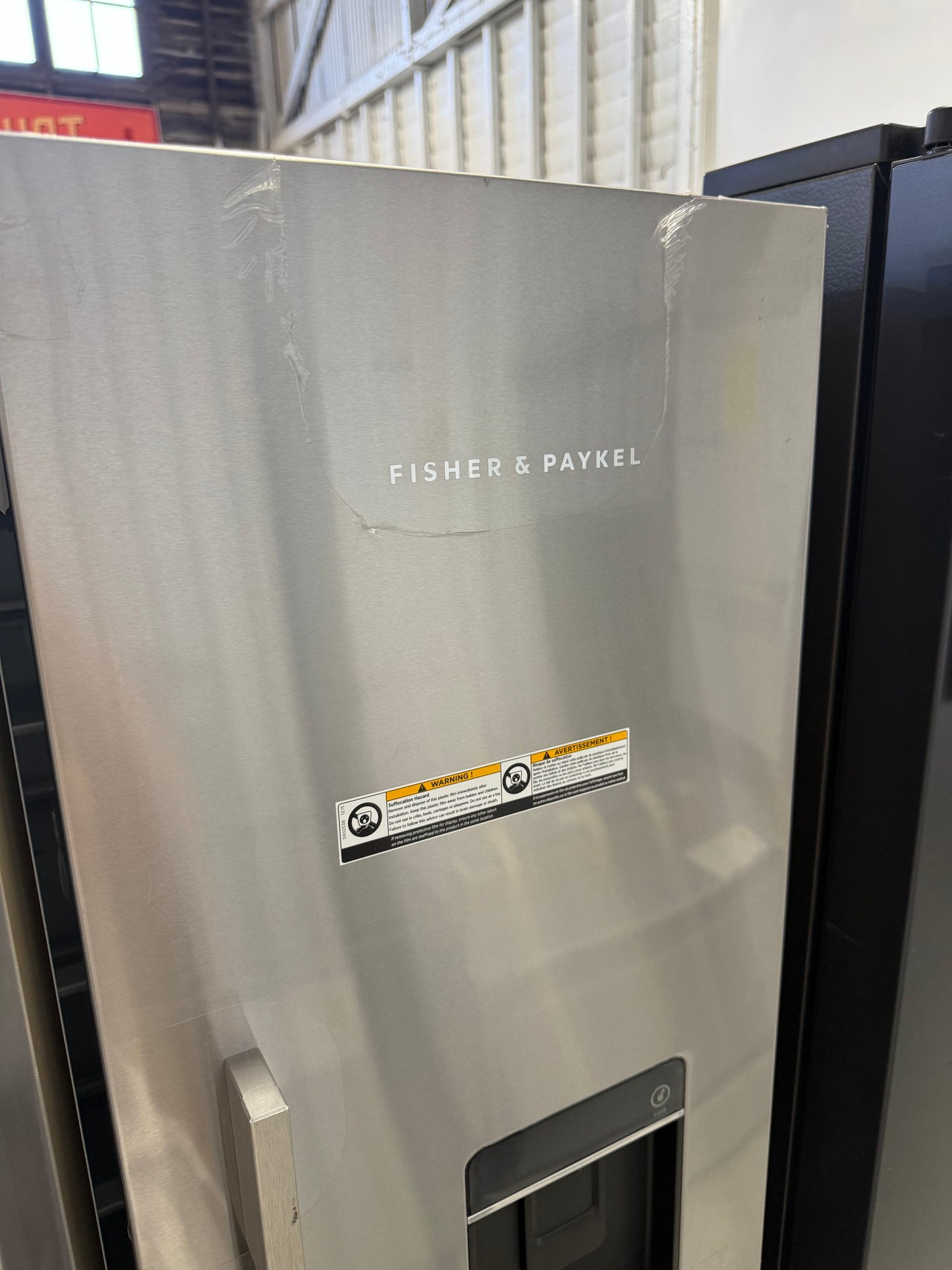 Factory second Fisher &Paykel 487L French Door Refrigerator RF522ADUX5