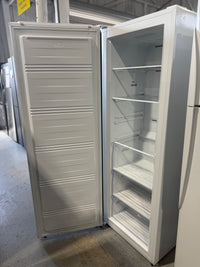 Thumbnail for Factory second Hisense HRVF240 240L Hybrid Fridge/Freezer – White