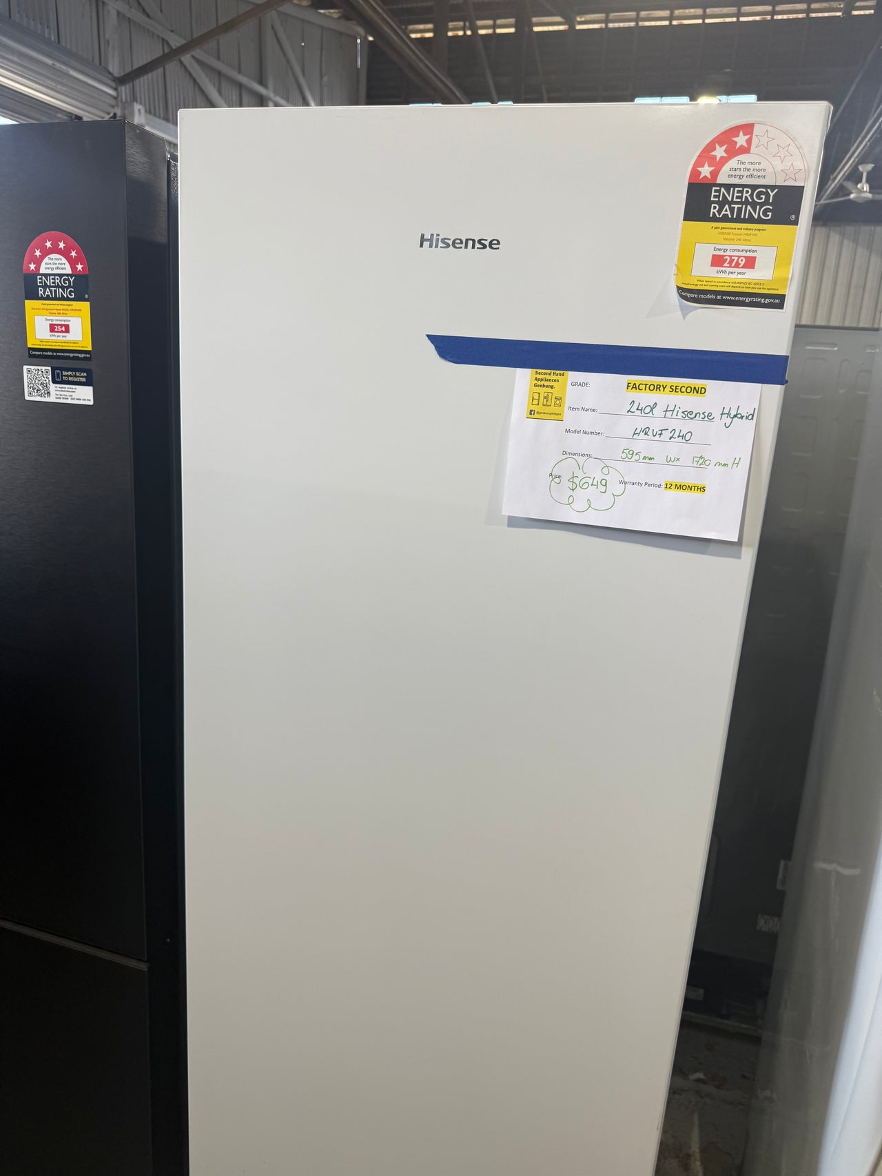 Factory second Hisense HRVF240 240L Hybrid Fridge/Freezer – White