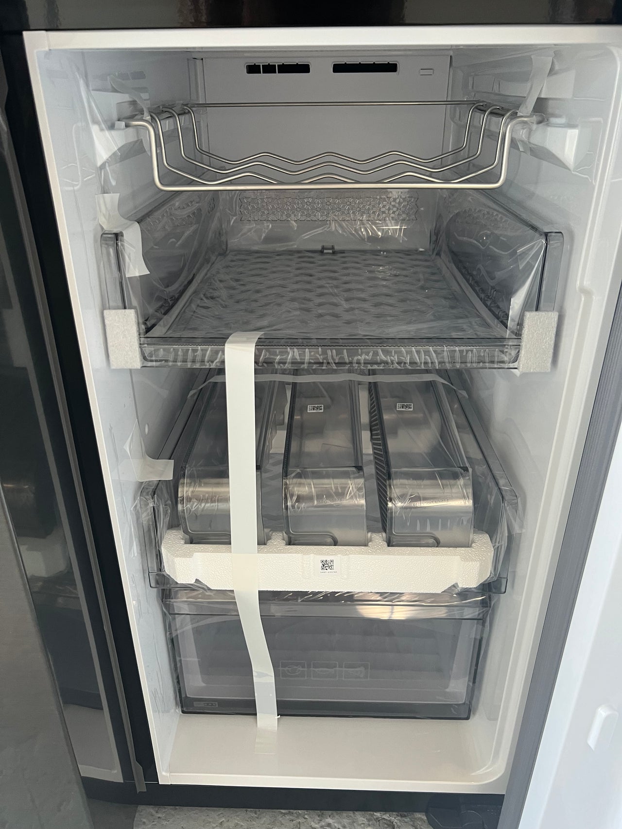 Transportation damaged Samsung 810L Family Hub Refrigerator - Second Hand Appliances Geebung