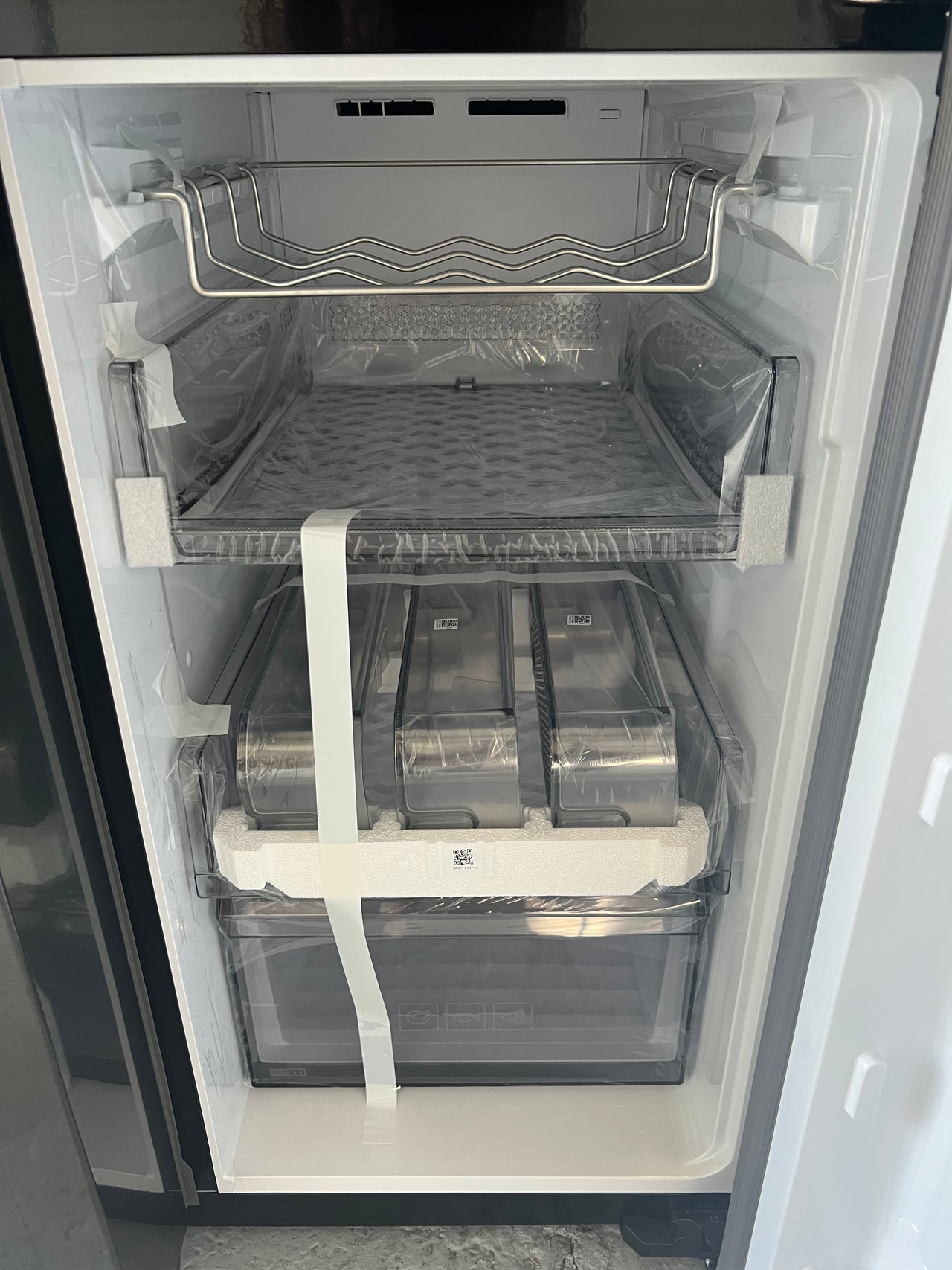 Transportation damaged Samsung 810L Family Hub Refrigerator - Second Hand Appliances Geebung