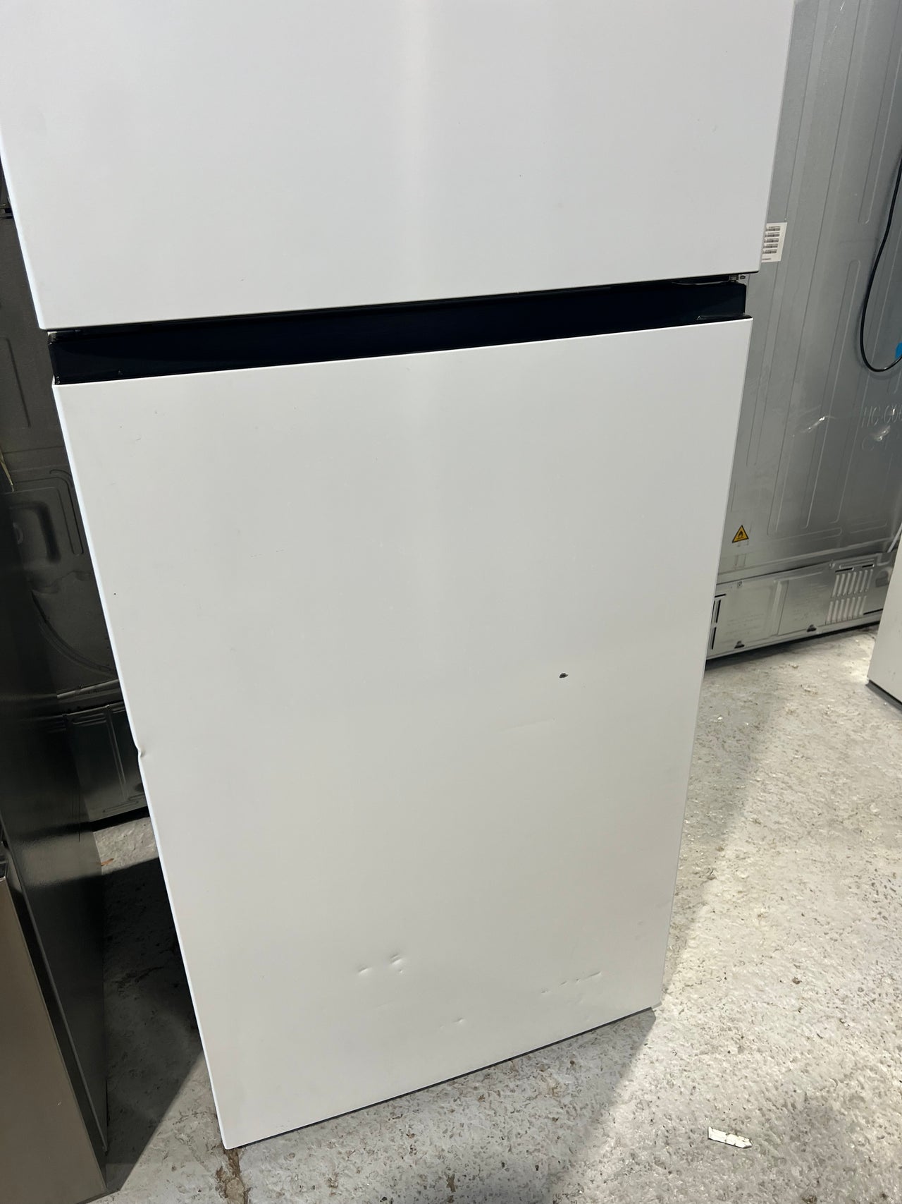 Factory second Hisense 424L Top Mount Refrigerator HRTF424 - Second Hand Appliances Geebung