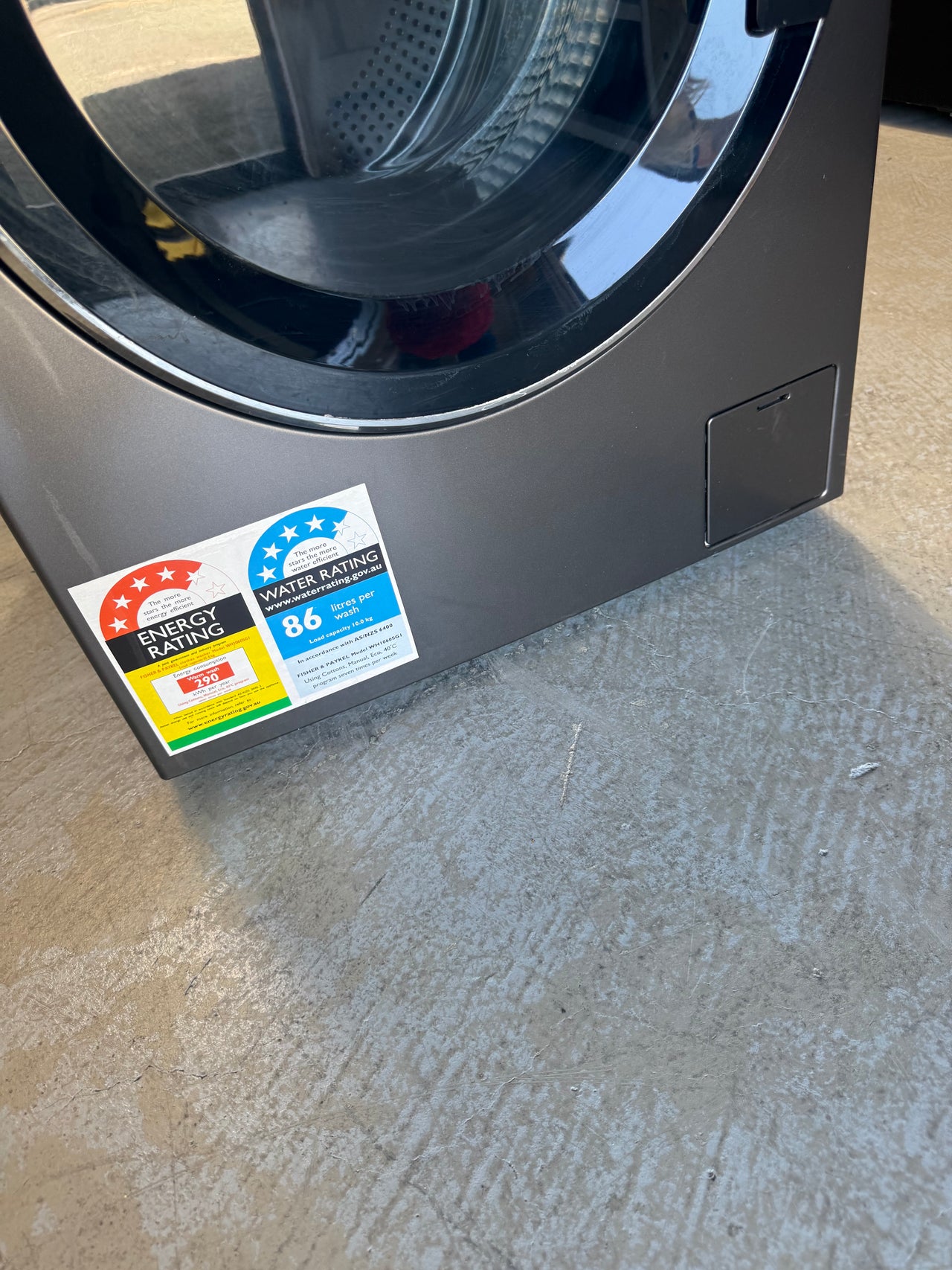 Factory second Fisher & Paykel WH1060SG1 10kg Front Load Washing Machine – Graphite