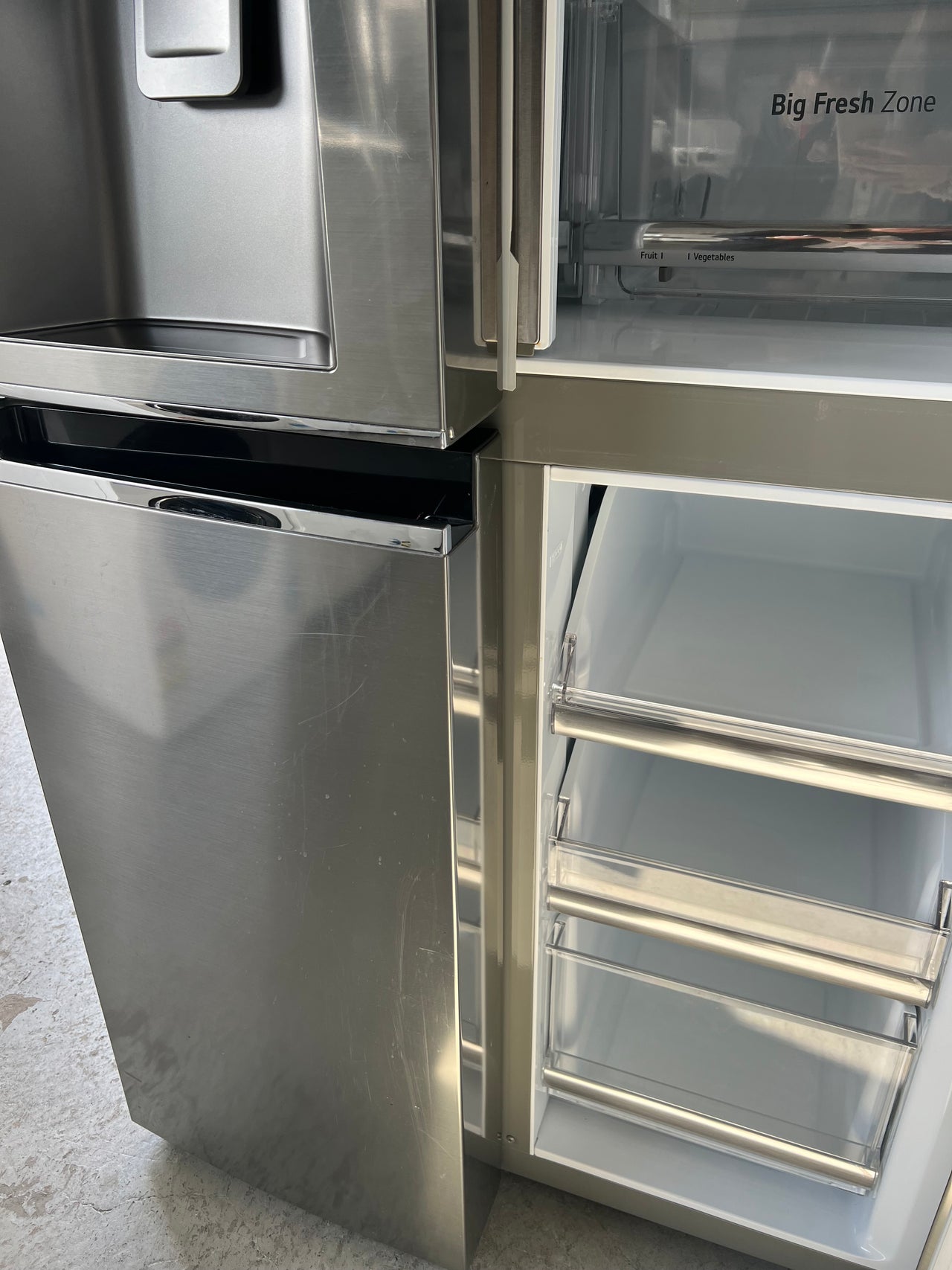 Factory second LG 506L French Door Refrigerator Model: GF-L570PNL with non-plumbed ice maker & water dispenser - Second Hand Appliances Geebung