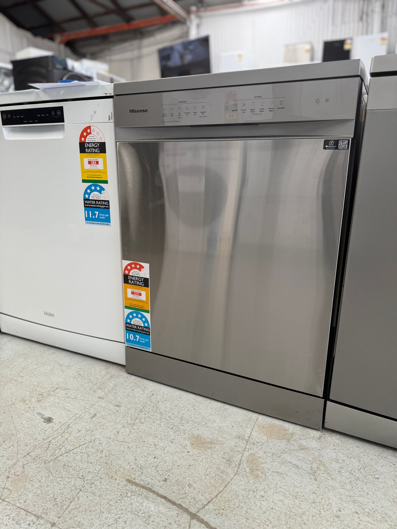 Transportation damaged Hisense Freestanding Dishwasher Stainless Steel HSAA16FS