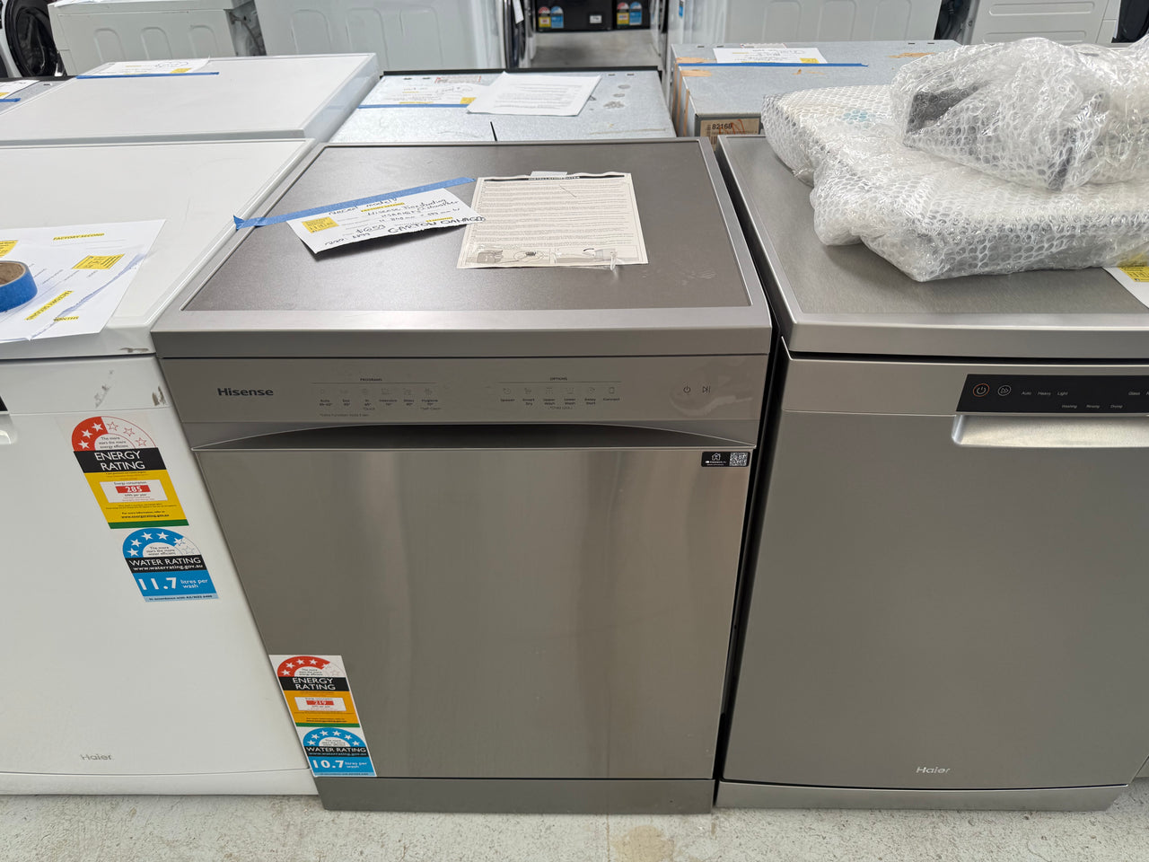 Transportation damaged Hisense Freestanding Dishwasher Stainless Steel HSAA16FS