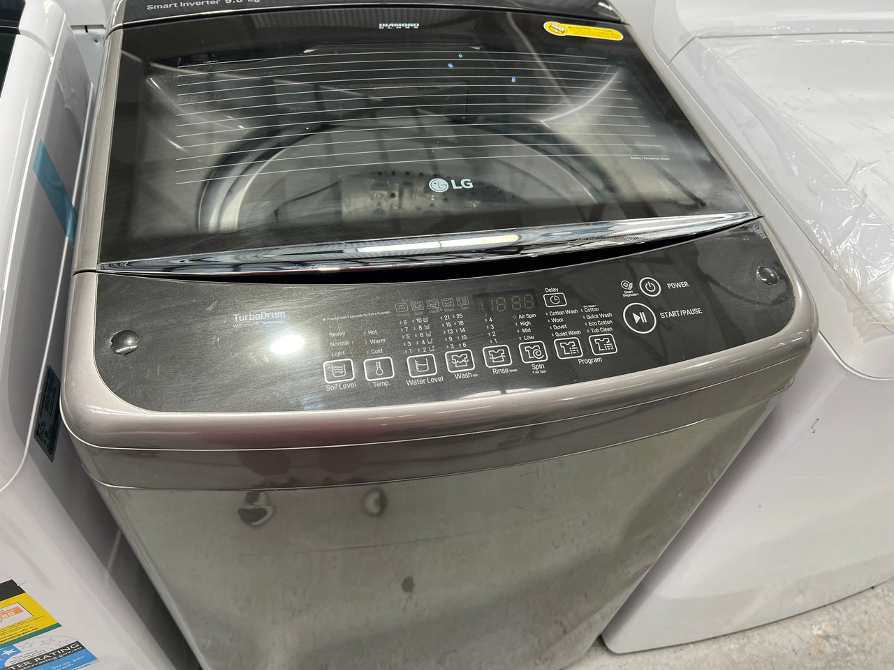 Factory second LG WTG9020V 9KG TOP LOAD WASHING MACHINE WITH SMART INVERTER CONTROL (SILVER) - Second Hand Appliances Geebung