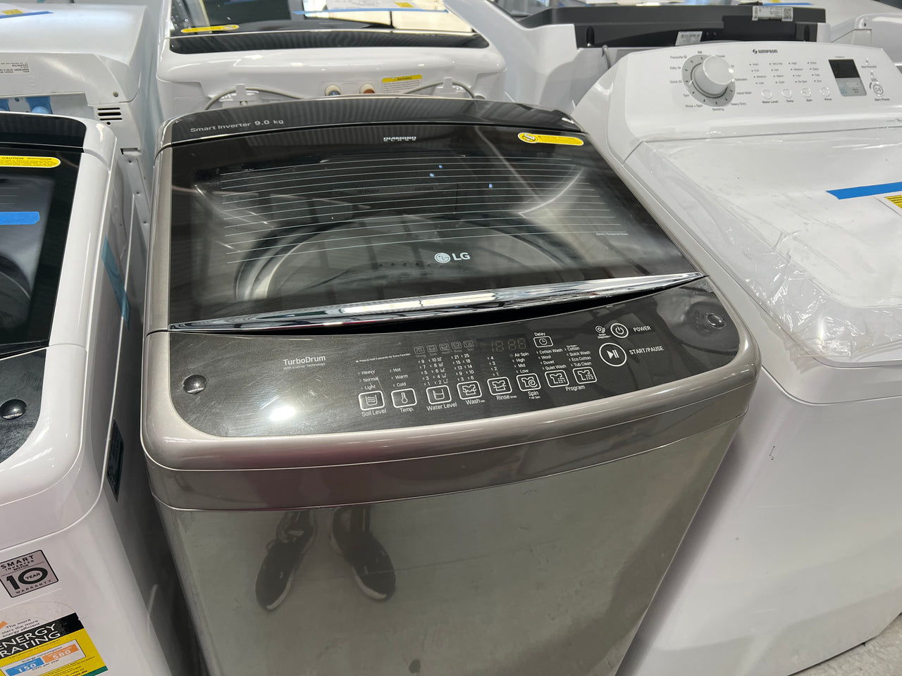 Factory second LG WTG9020V 9KG TOP LOAD WASHING MACHINE WITH SMART INVERTER CONTROL (SILVER) - Second Hand Appliances Geebung