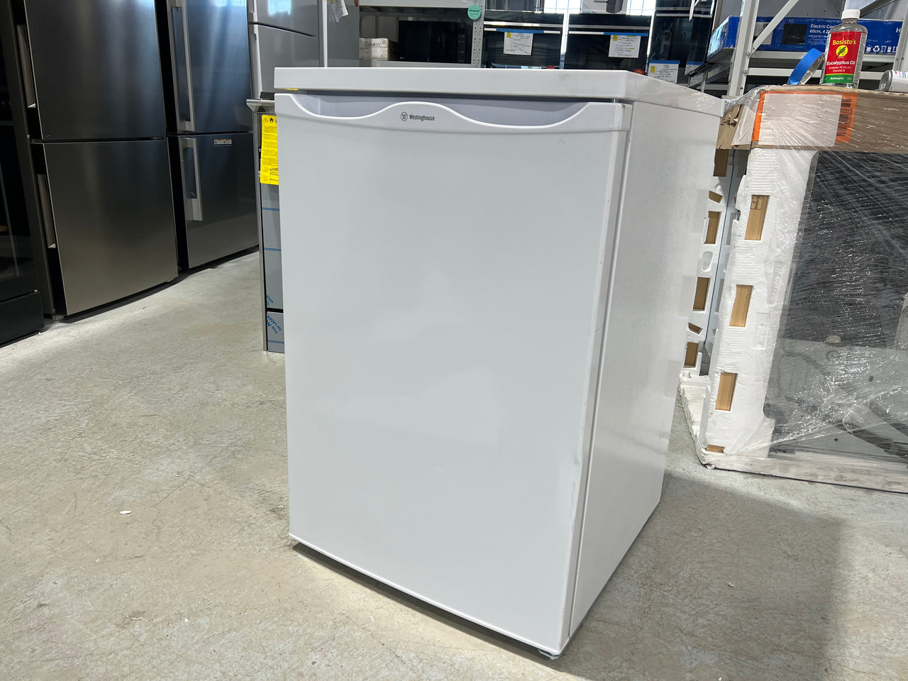 Transportation damaged Westinghouse 133L Bar Fridge WRM1400WD - Second Hand Appliances Geebung