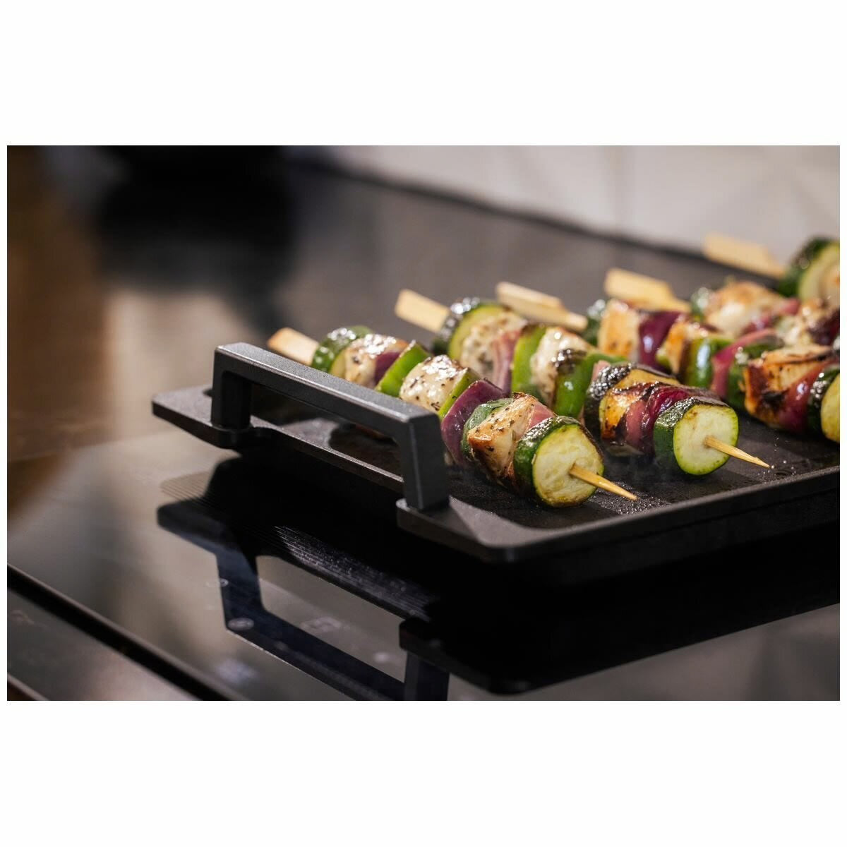 Factory second Haier 90cm 5-Zone Induction Cooktop with Flexi Zone – HCI905FTB3