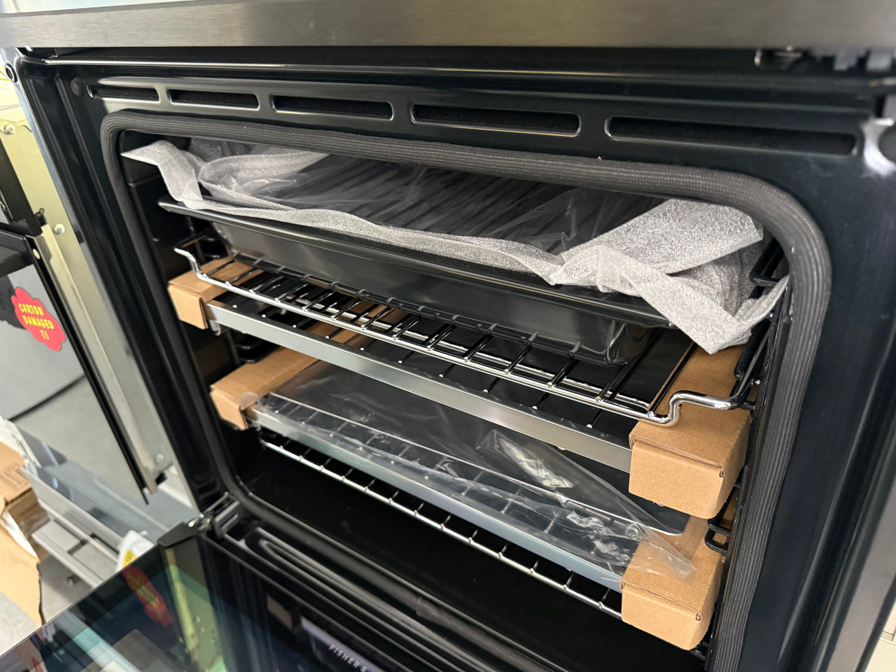 Transportation damaged Fisher & Paykel Series 9 60cm Minimal Pyrolytic Built-In Oven Black Glass OB60SD11PB1