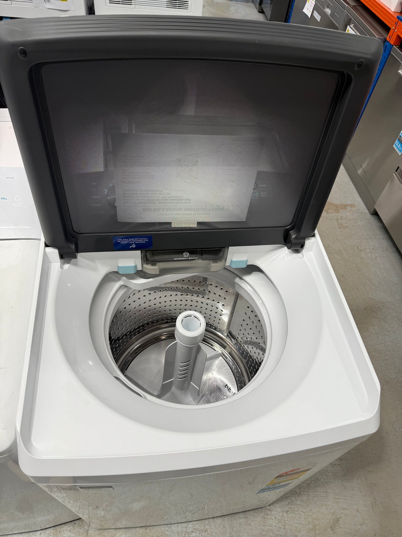 Transportation damaged Westinghouse 8kg Top Load Washer WWT8084J7WA