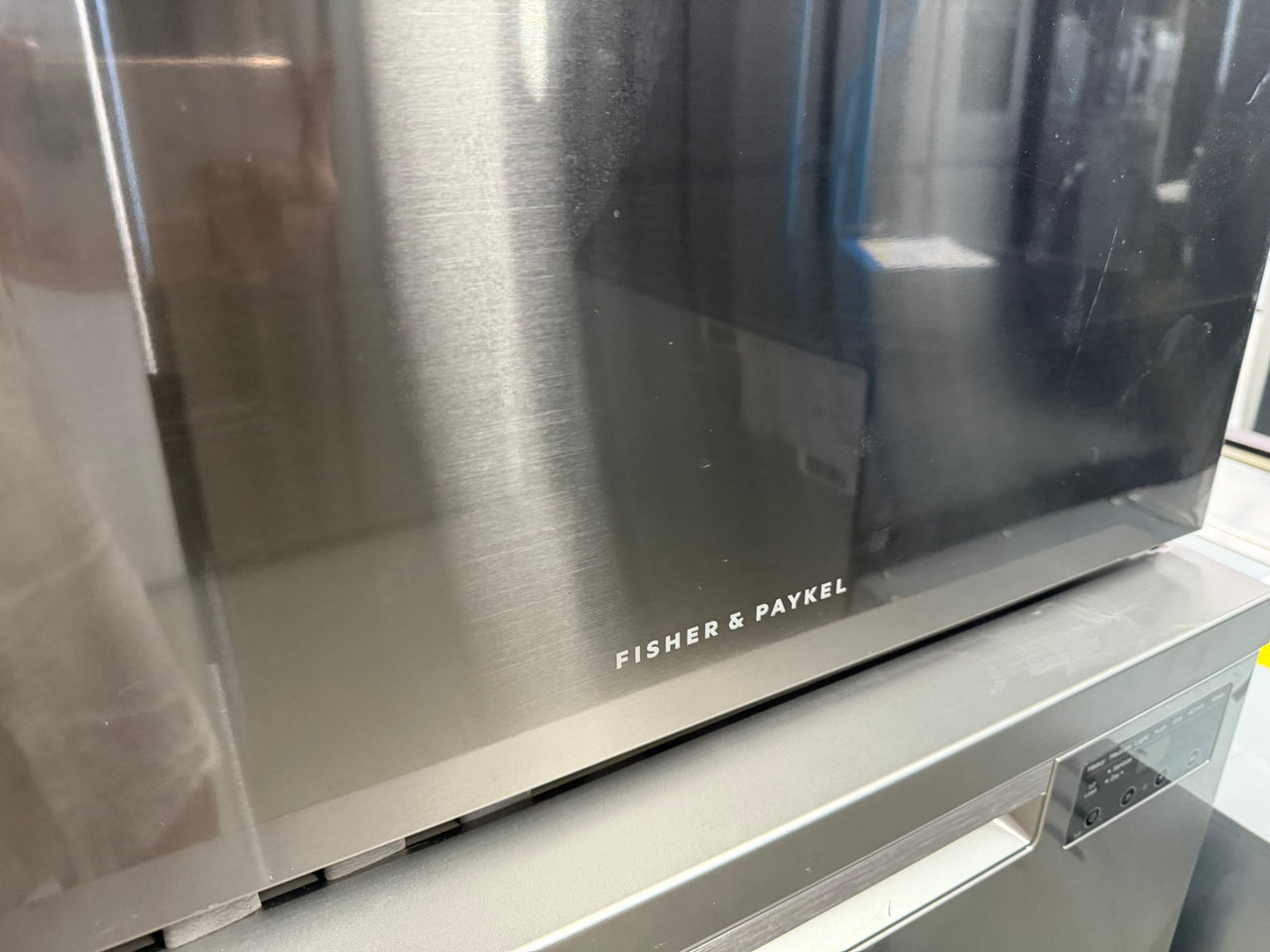 Factory second Fisher&Paykel Tall Single DishDrawer Dishwasher Black Stainless Steel Model: DD60SDFTB9