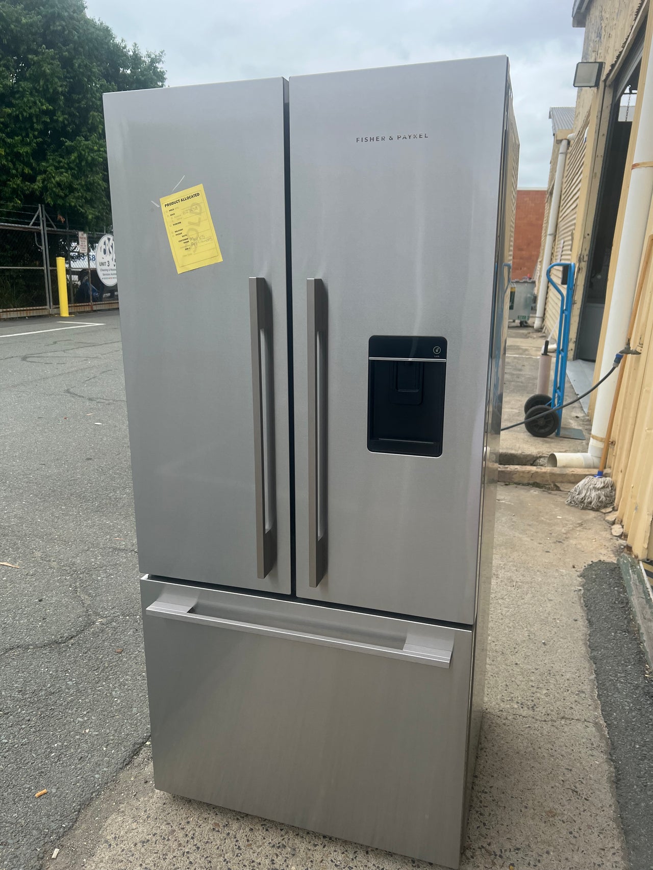 Transportation damaged Fisher&Paykel 487L French Door Refrigerator RF522ADUX5 - Second Hand Appliances Geebung