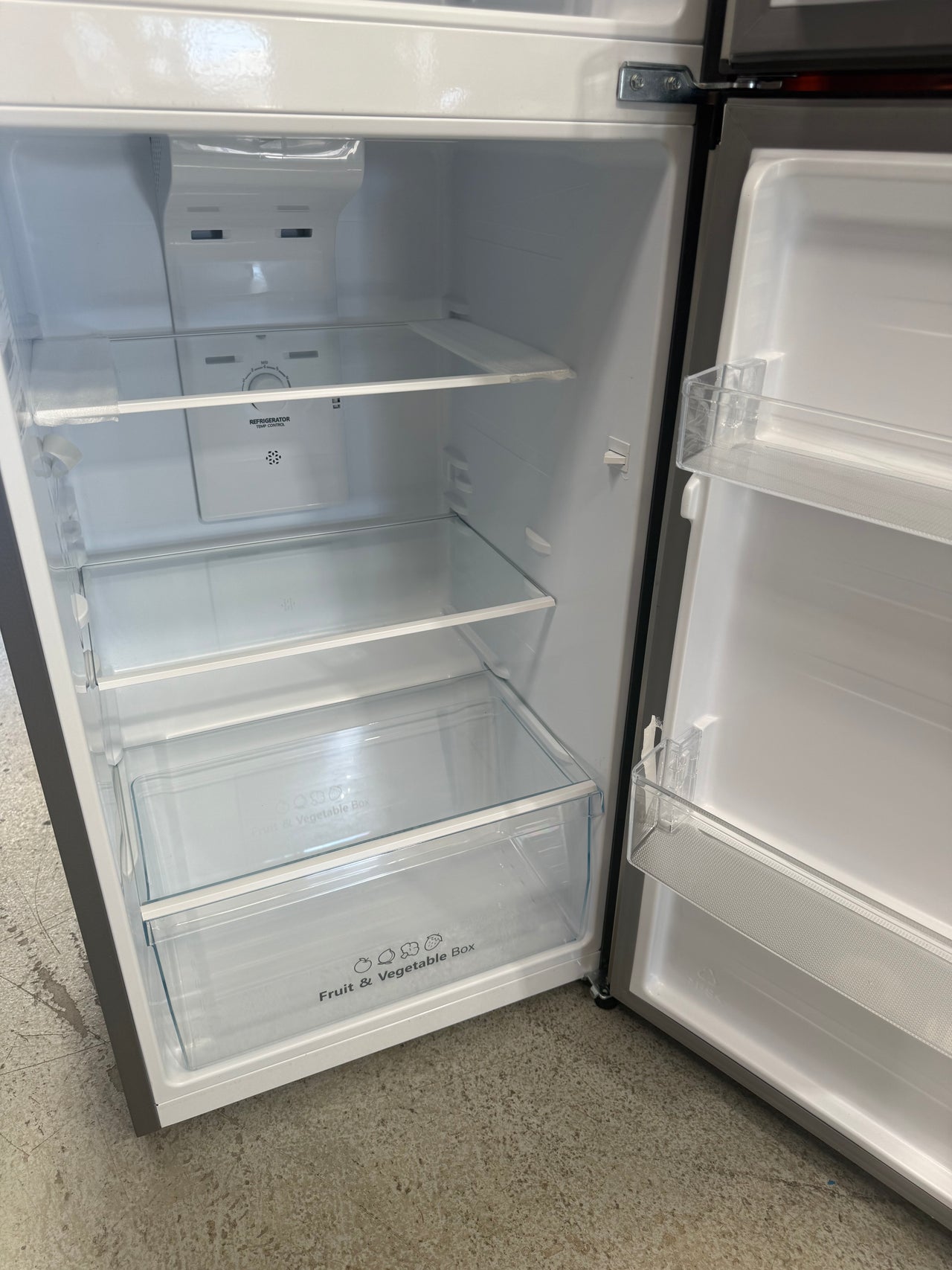 Factory second Hisense 205L Top Mount Fridge – HRTF206S